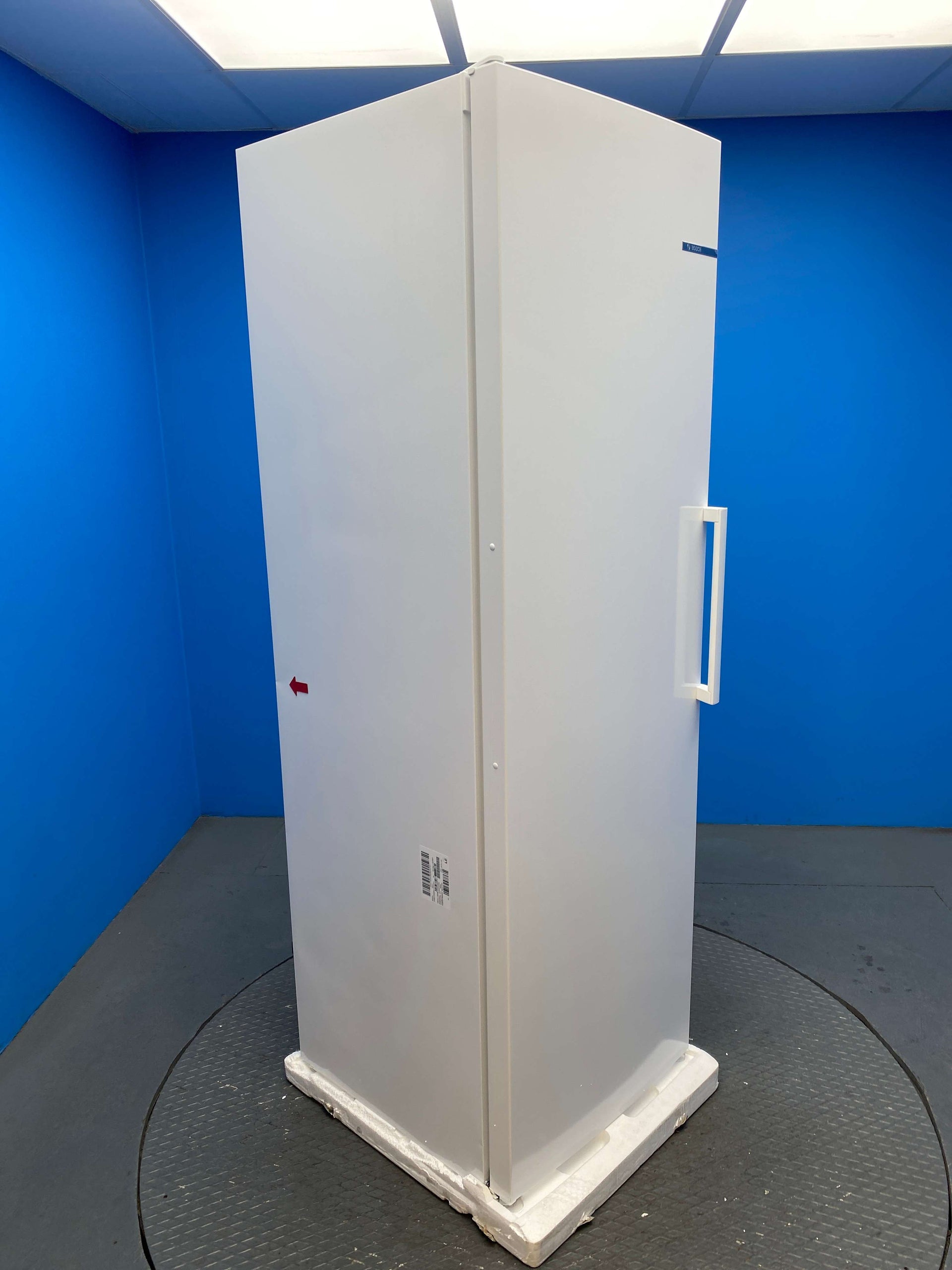 Bosch KSV36VWEPG Series 4 346L Tall Larder Fridge