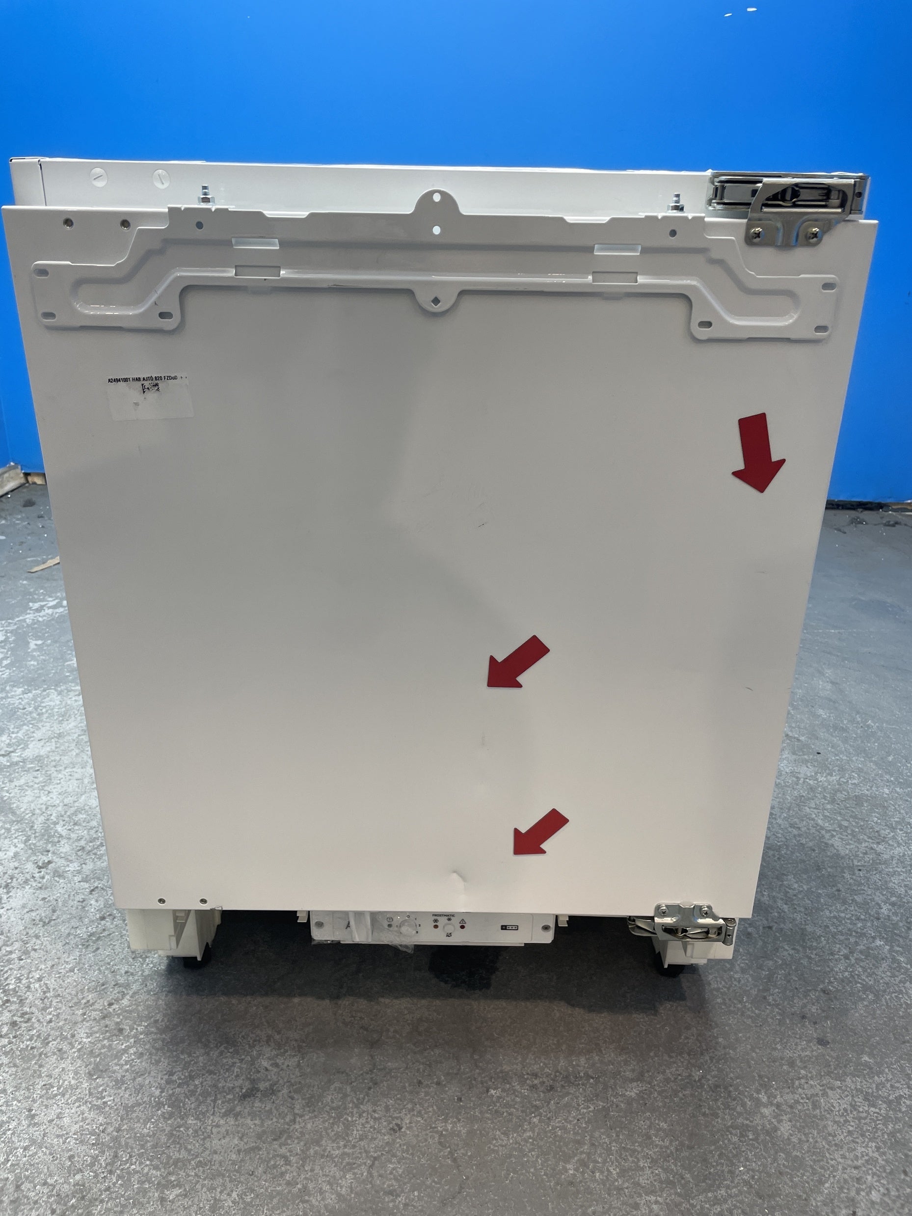 #GRC-158-211 - AEG OAB7N82EF 7000 Series NoFrost 85 Litre Integrated Freezer