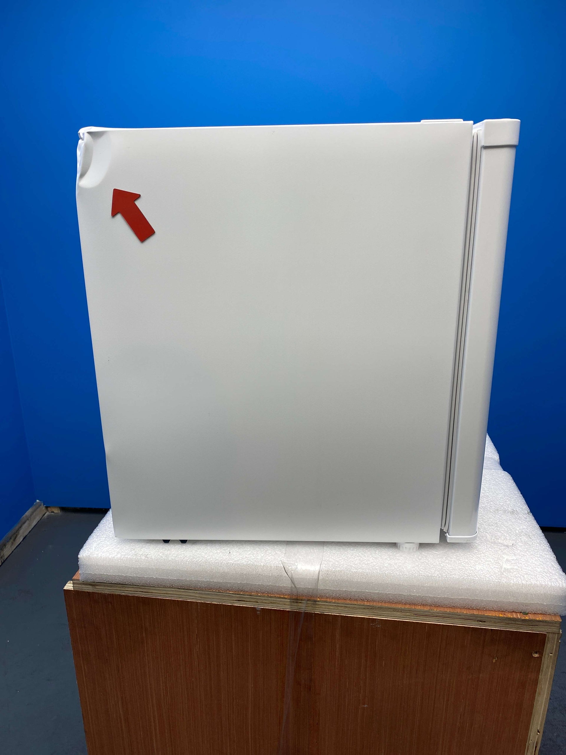 Prodex PX3751W 33 Litre Table Top Mini Freezer
