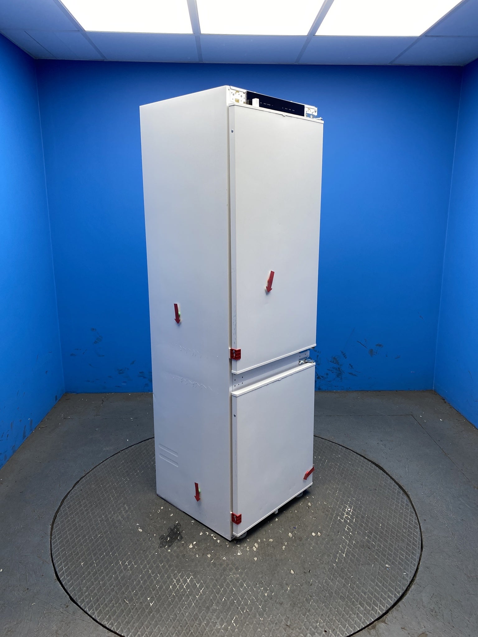 Haier HBQW5518DK-1 248L Smart Integrated 70/30 Fridge Freezer