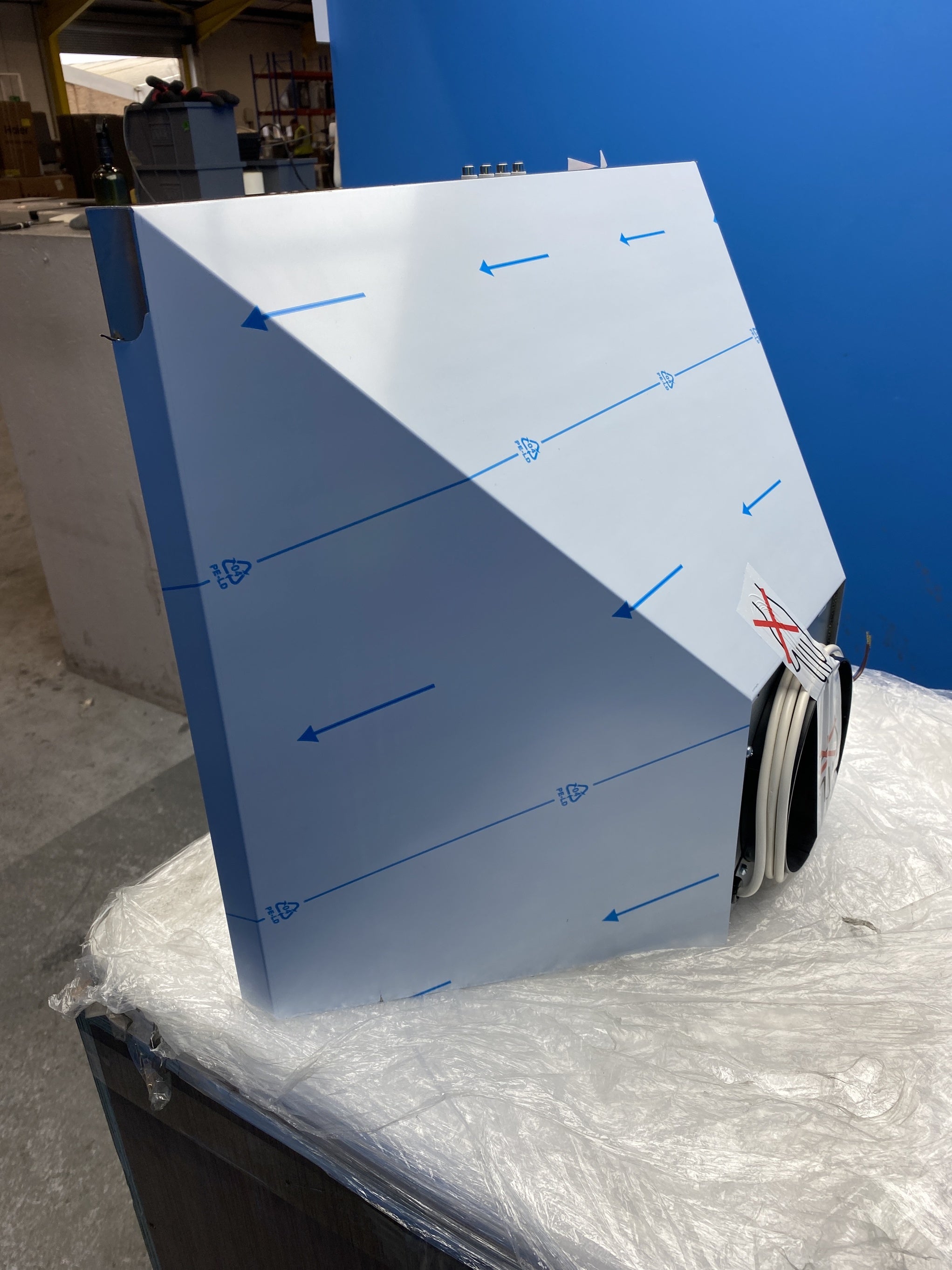 #GRC-150-213 - AEG LFC316X 60cm Stainless Steel Pyramid Chimney Hood