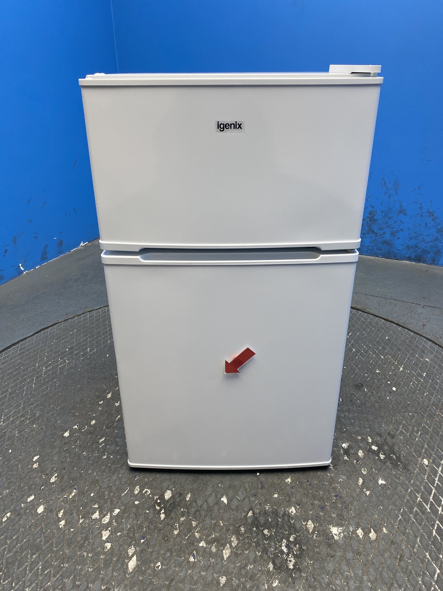 Igenix IG347FF 96 Litre Undercounter Fridge Freezer