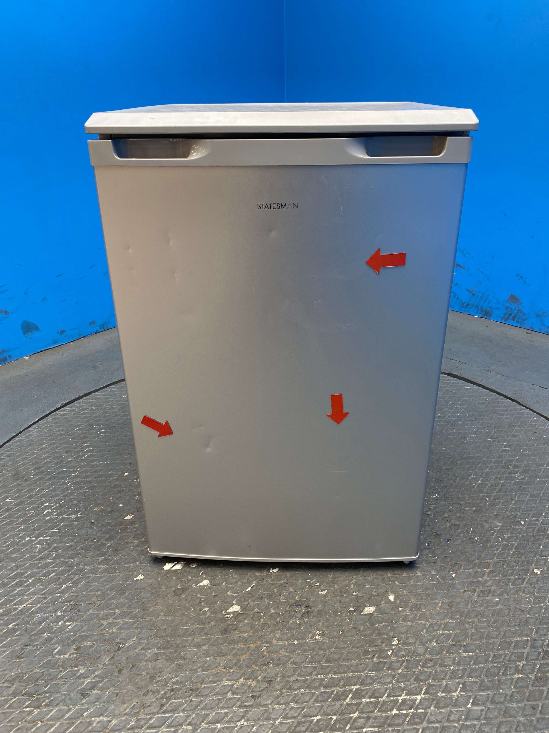Statesman L255S 113 Litre 55cm Under Counter Fridge