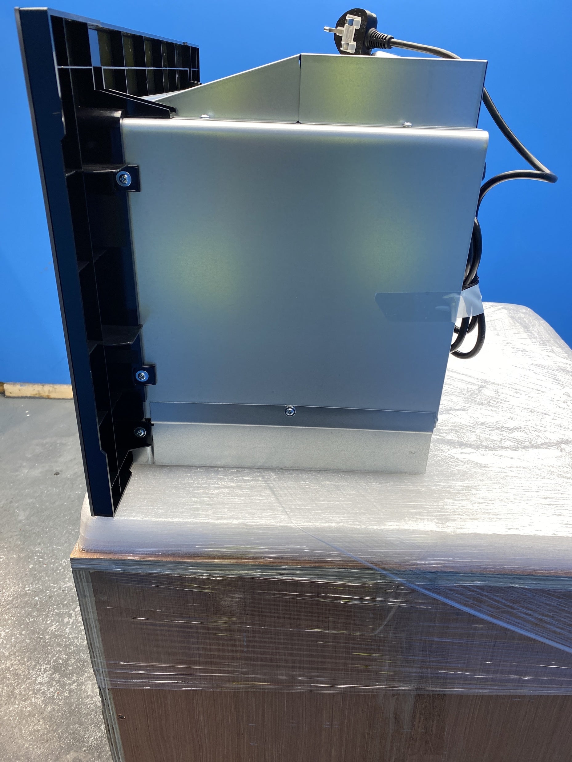 Candy MIS1730BUK 1000W Built-in 17L Microwave