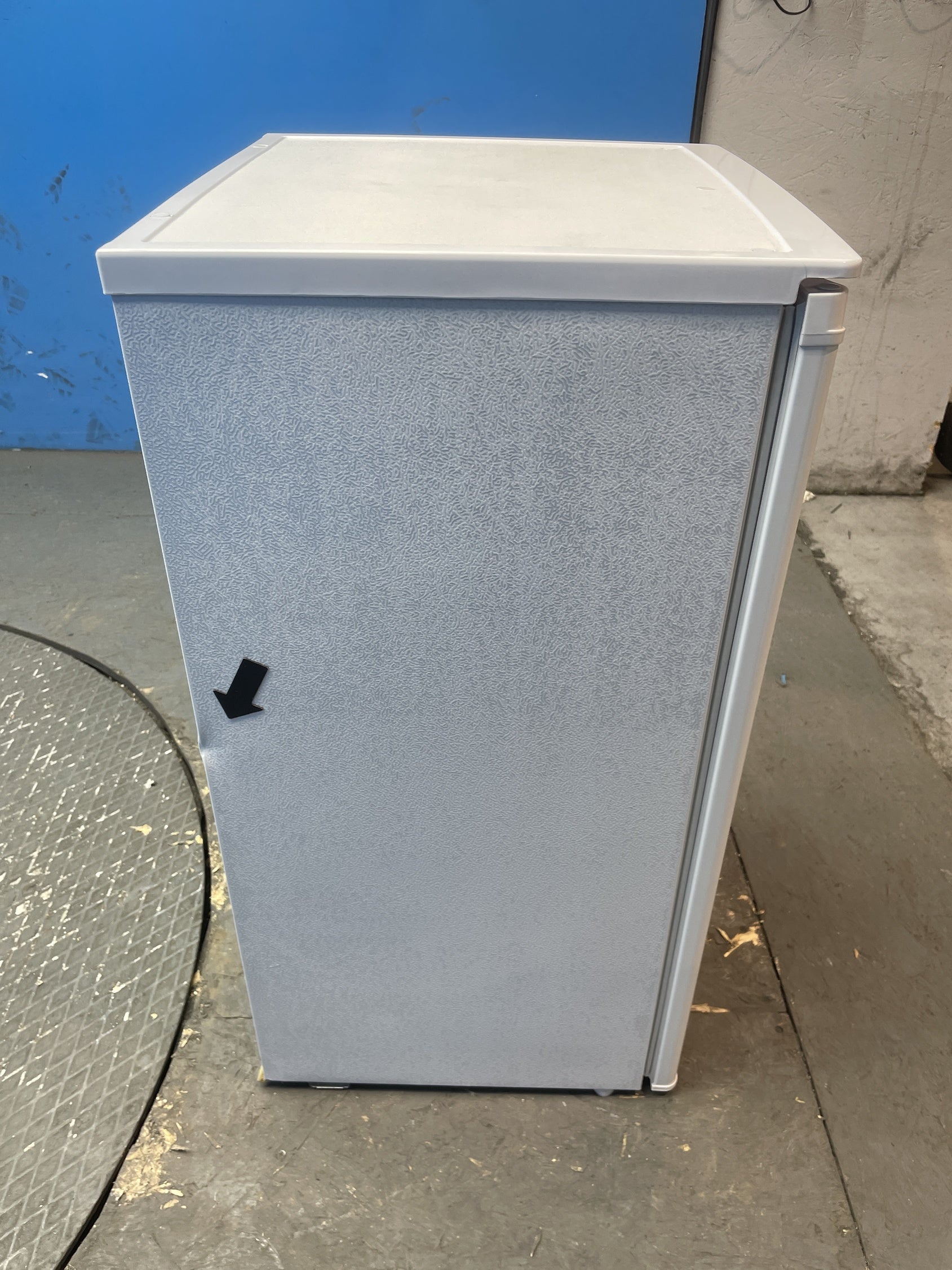 #GRC-134-038 - Igenix IG3960 92L Under-Counter Larder Fridge