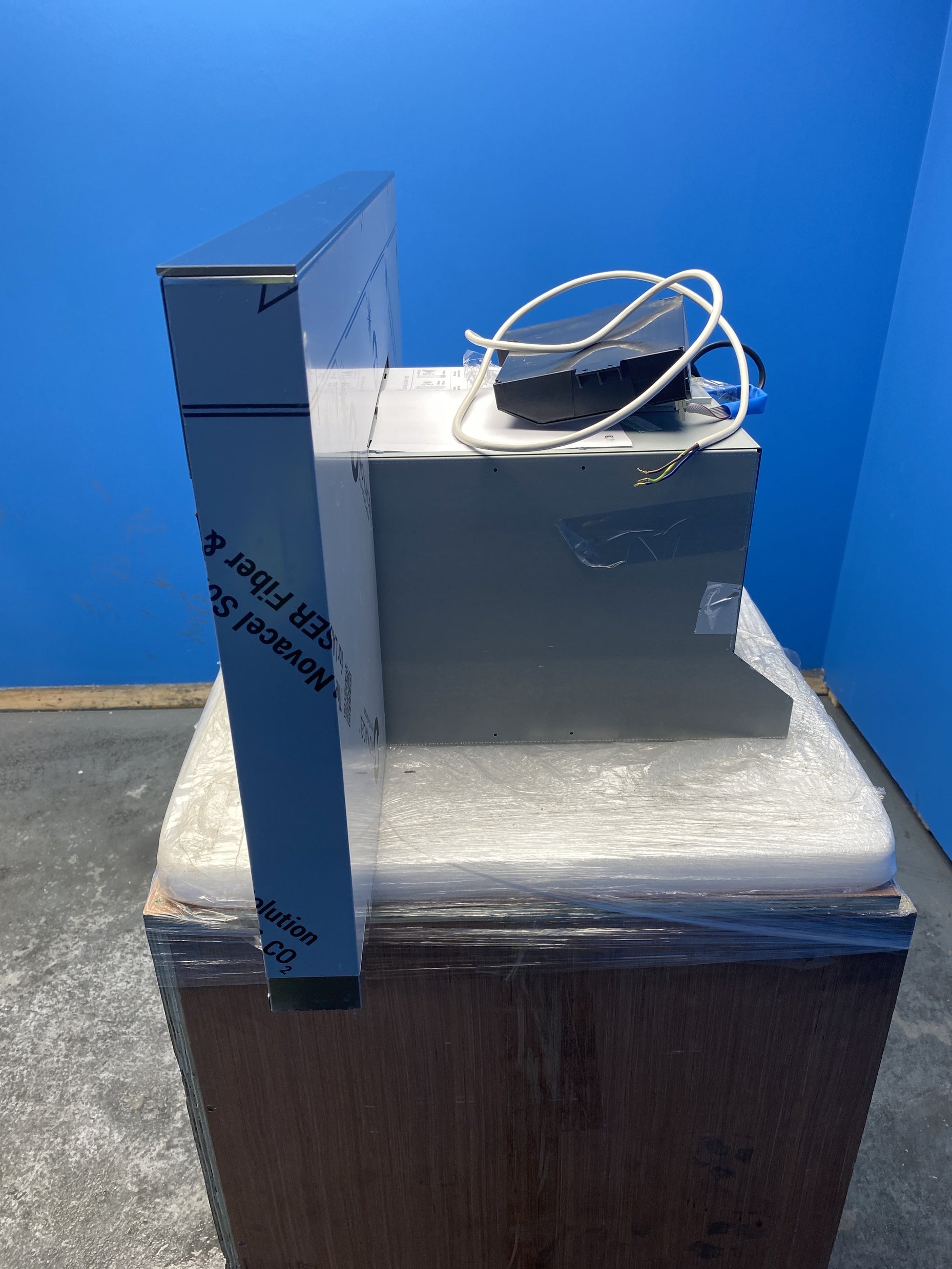 #GRC-147-191 - AEG DBE5961HG 90cm SilenceTech Chimney Cooker Hood
