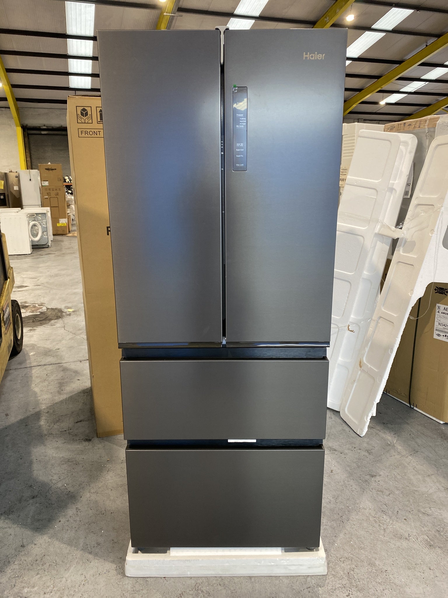 Haier HFR3718ENMD 70cm 60/40 Total No Frost Fridge Freezer