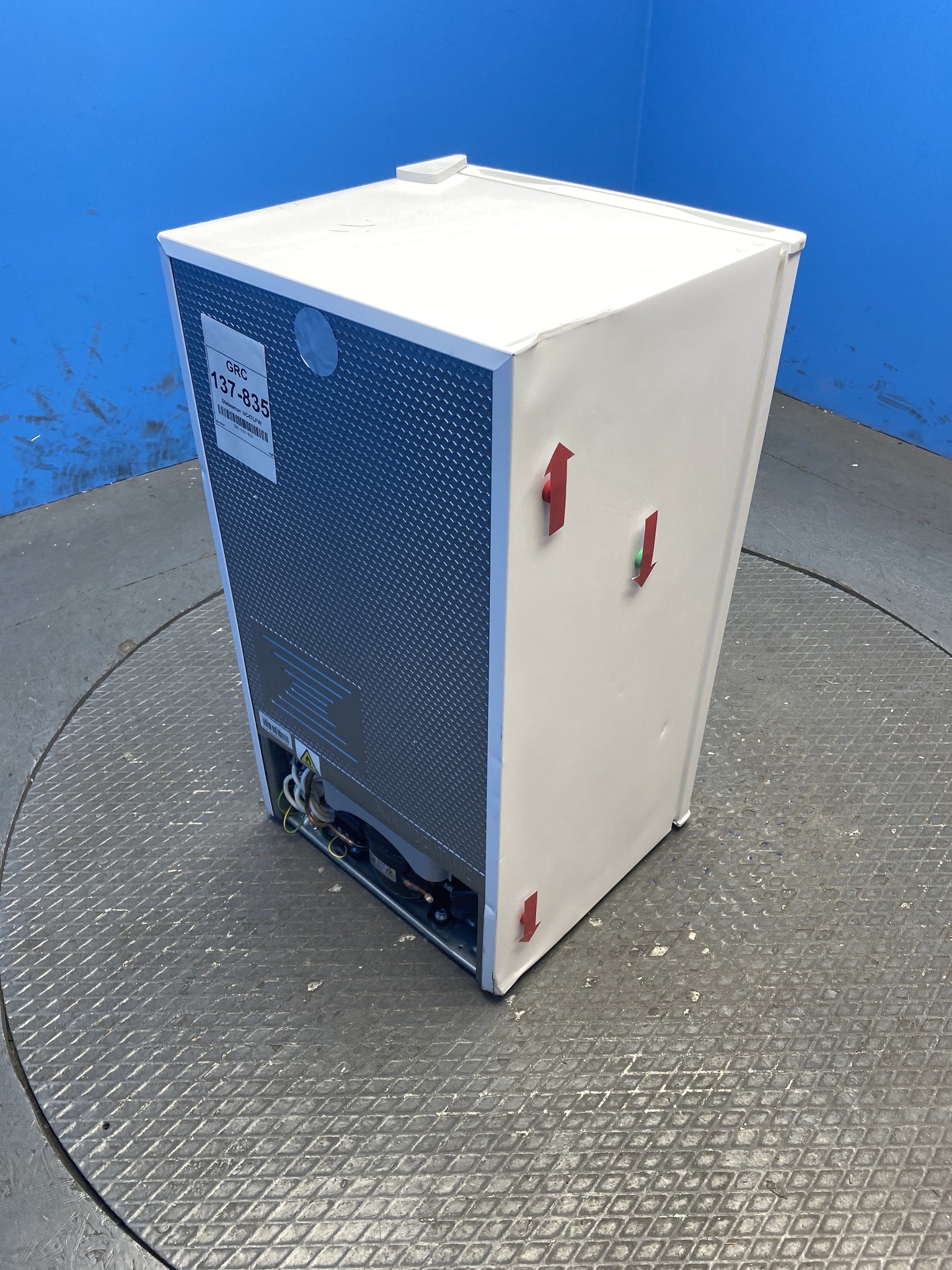 Statesman UC47LFW 93 Litres Under Counter Fridge