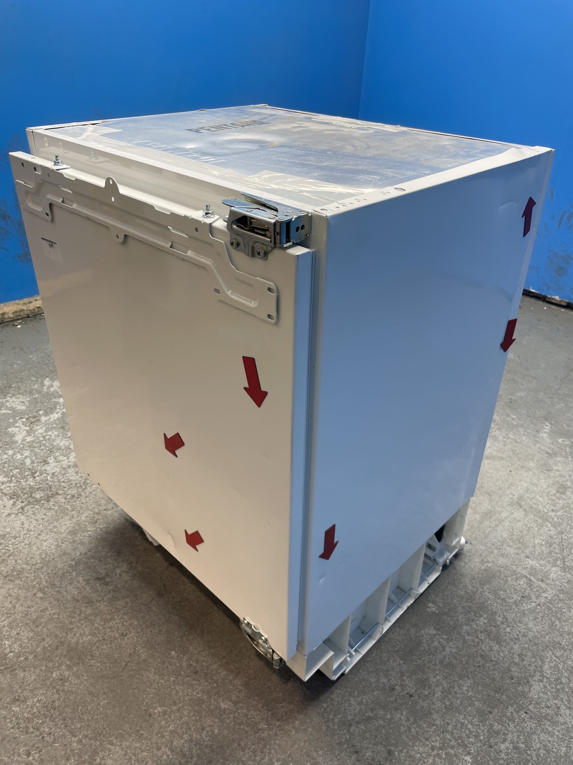 #GRC-158-211 - AEG OAB7N82EF 7000 Series NoFrost 85 Litre Integrated Freezer