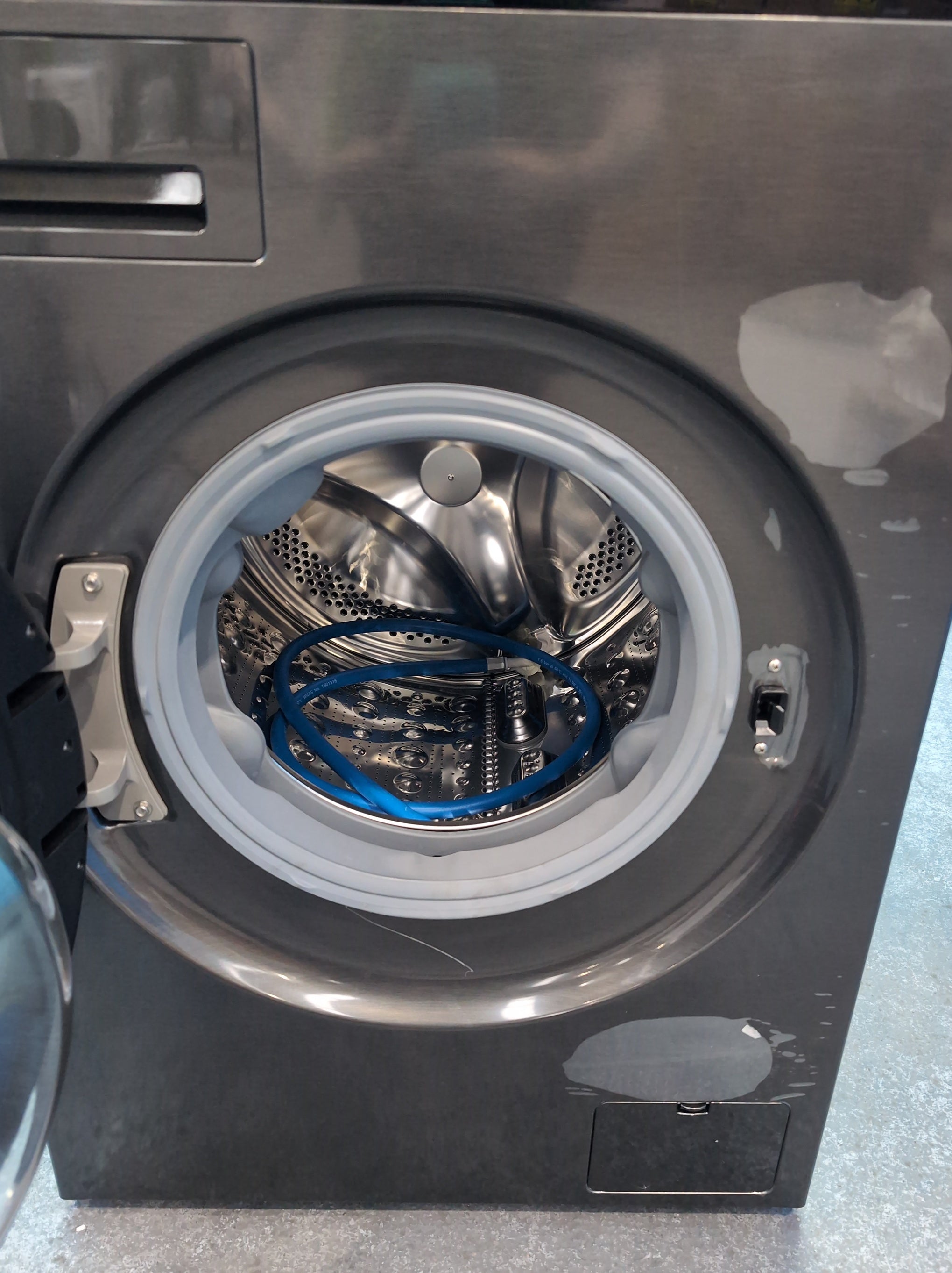 #GRC-159-654 - LG Washer Dryer – 12kg Wash, 10kg Dry, 1400rpm, Black