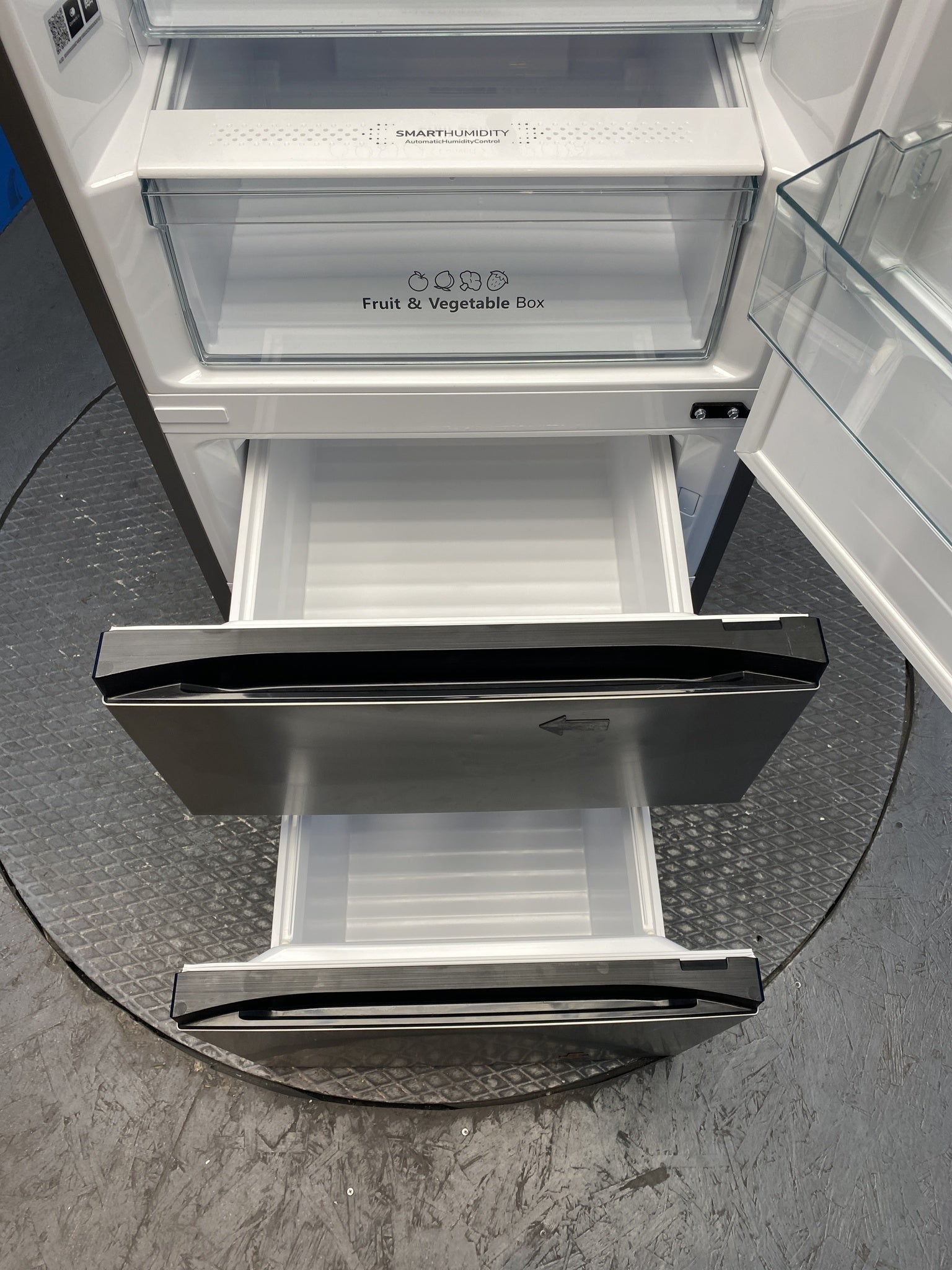 Hisense RM469N4ACDUK 60/40 Total No Frost Fridge Freezer