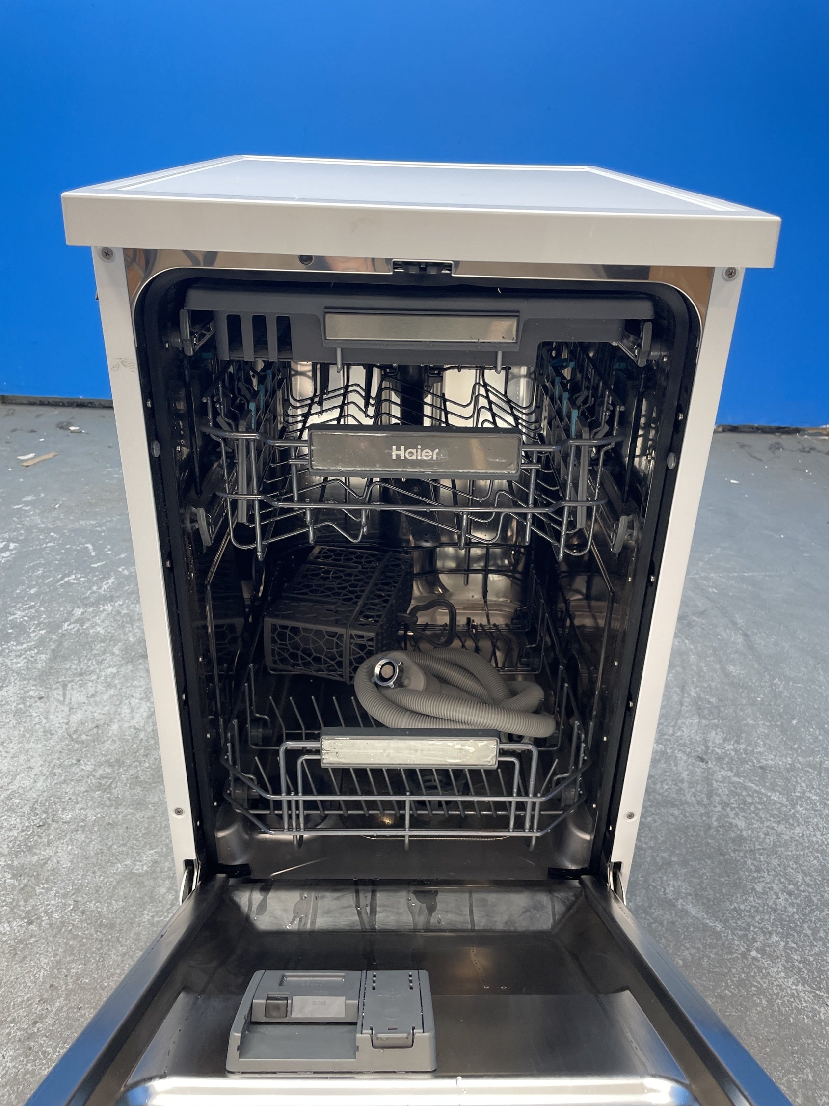 #GRC-159-509 - Haier I-Pro Shine Series 5 XF1C3TB1FW-80 Slimline 11 Place Dishwasher