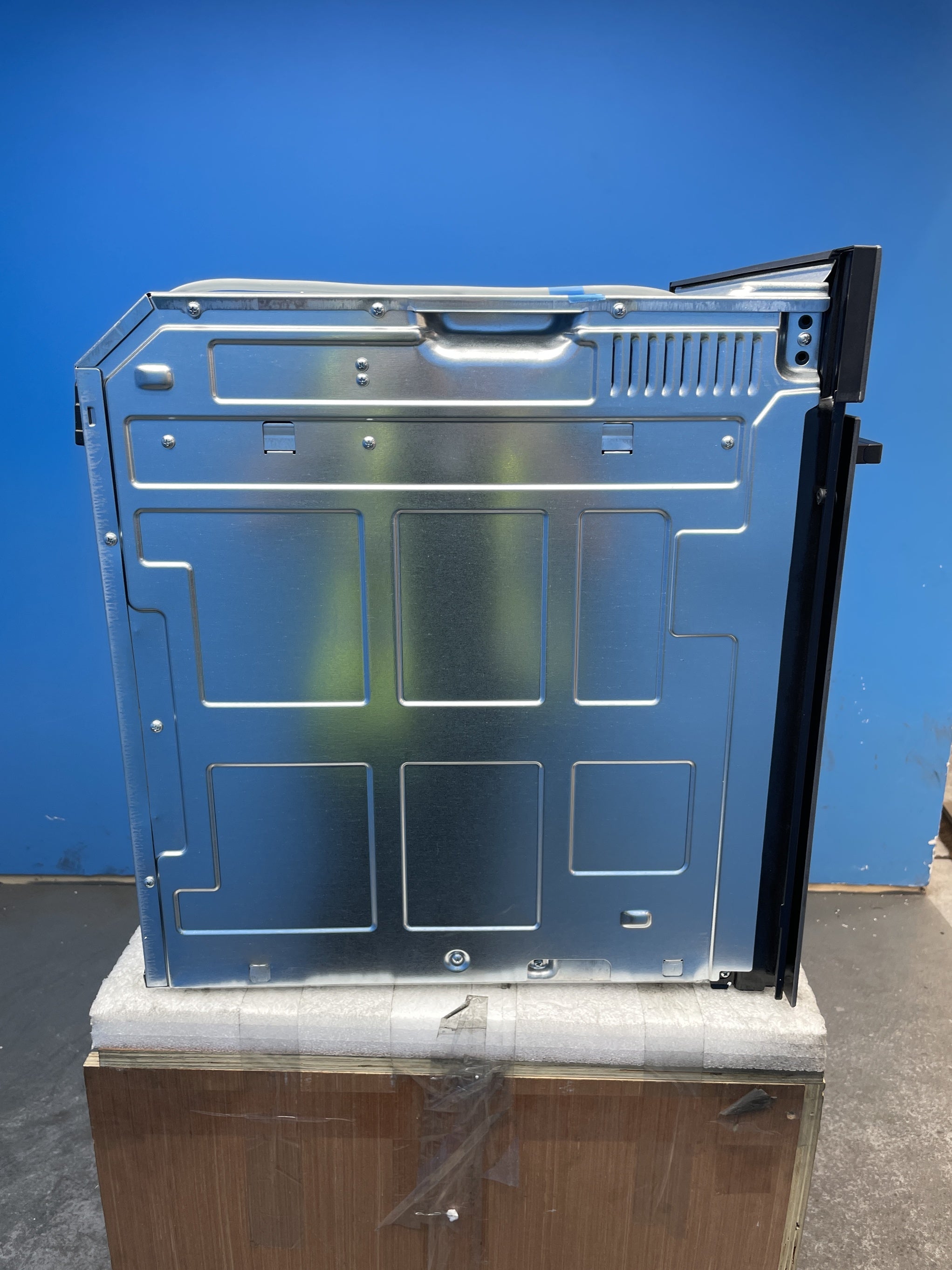 #GRC-160-389 - Haier ID Series 2 H6 ID25G3HTB1 Wi-Fi Built-In Electric Single Oven