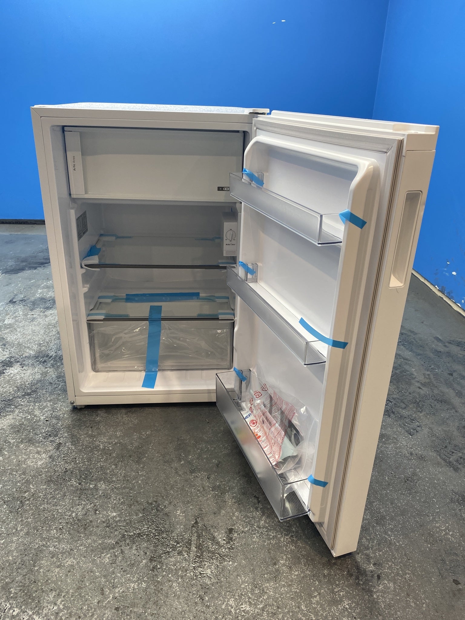 #GRC-153-919 - Hoover H-FRIDGE 300 HONOQ2S58EWK Under Counter Fridge with Ice Box