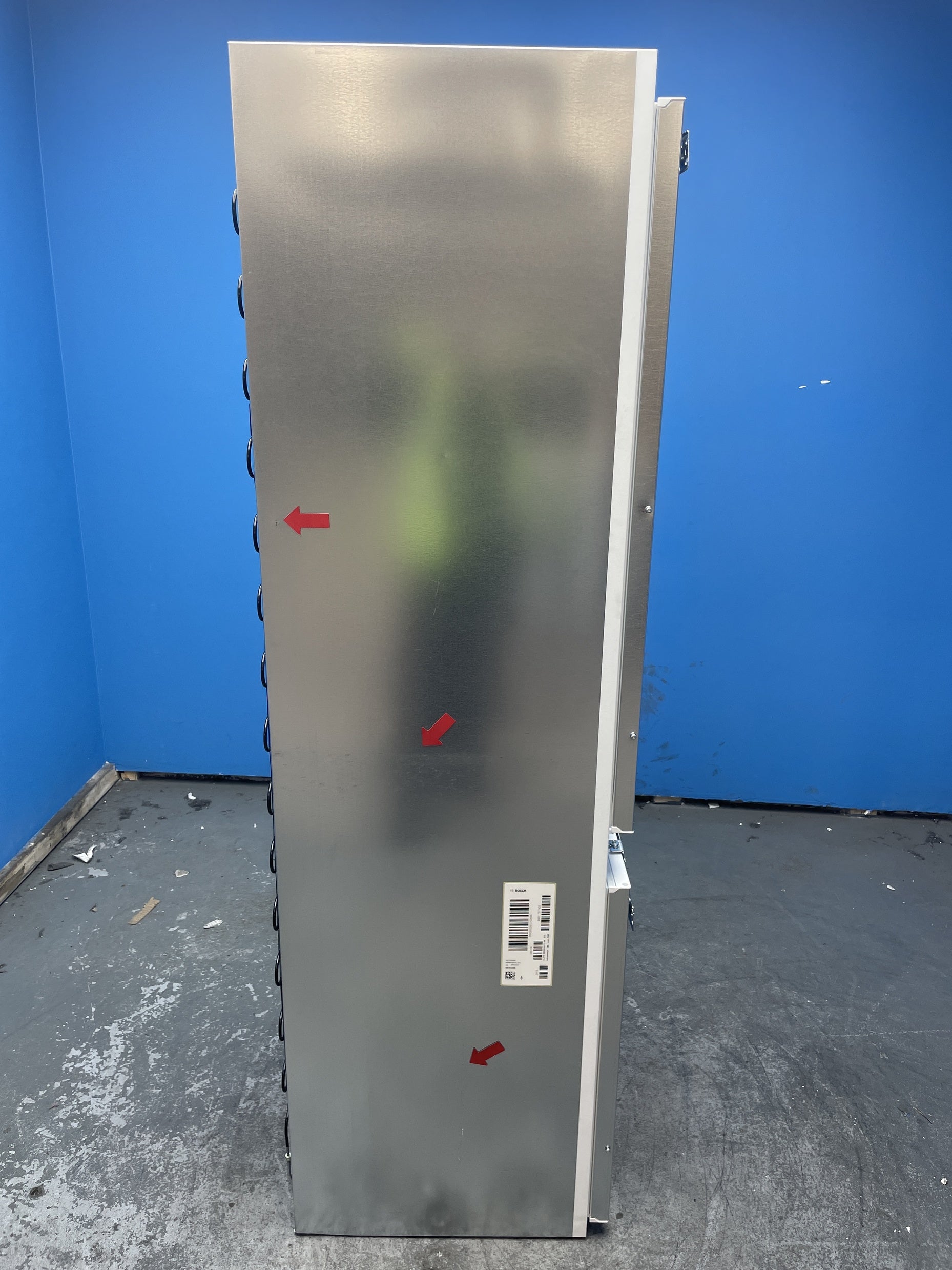 #GRC-158-071 - Bosch KIN86VFE0G Series 4 Integrated Frost Free Fridge Freezer