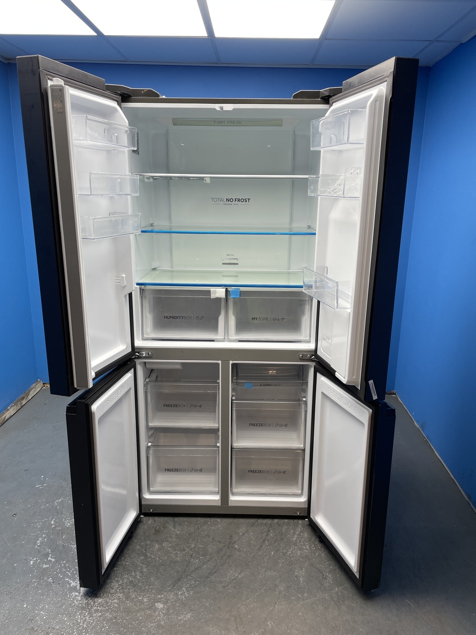 Haier HCR5919EHMB 528 Litre American Style Fridge Freezer