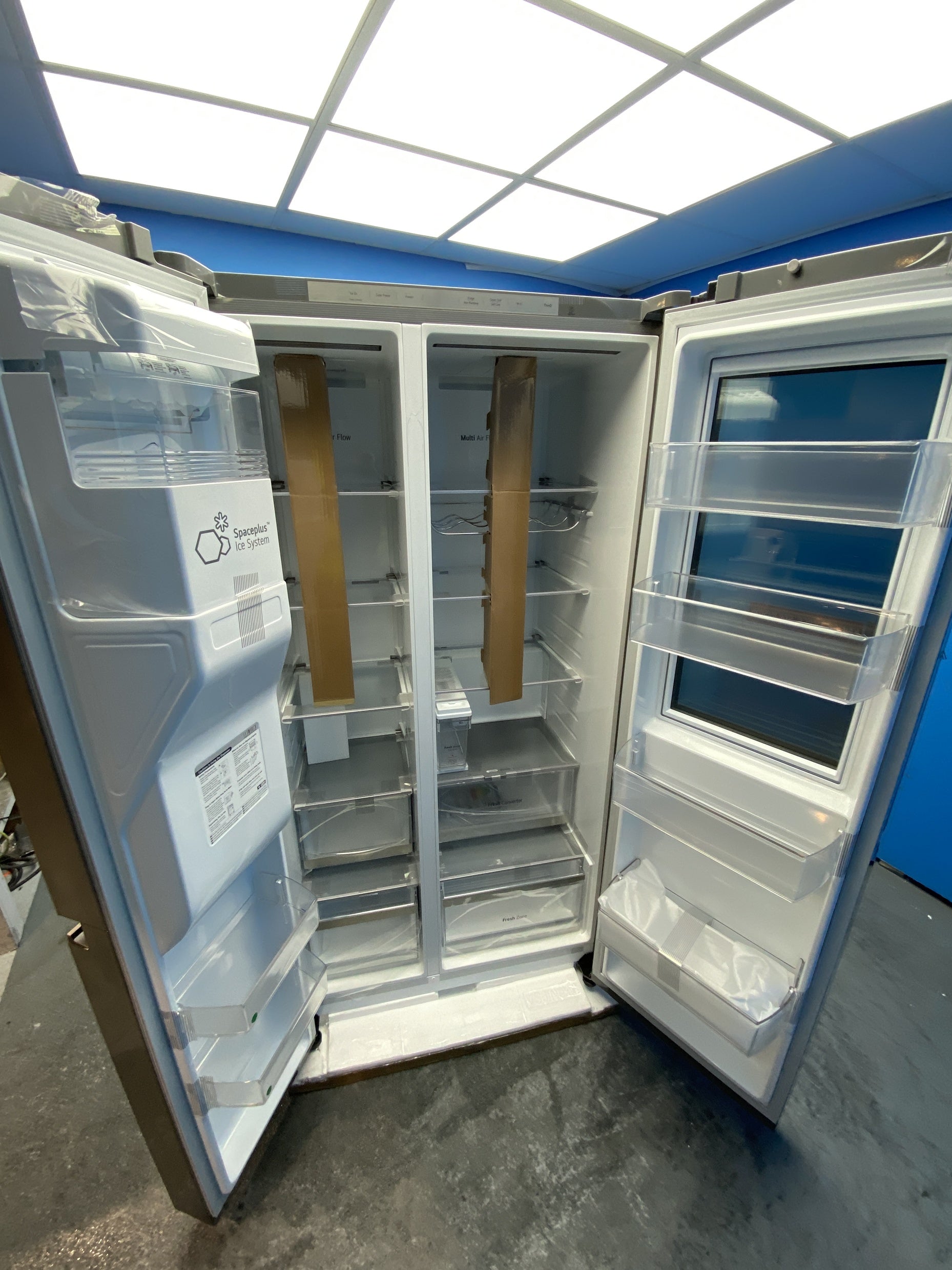 LG GSXE81PYBD InstaView American Style Fridge Freezer