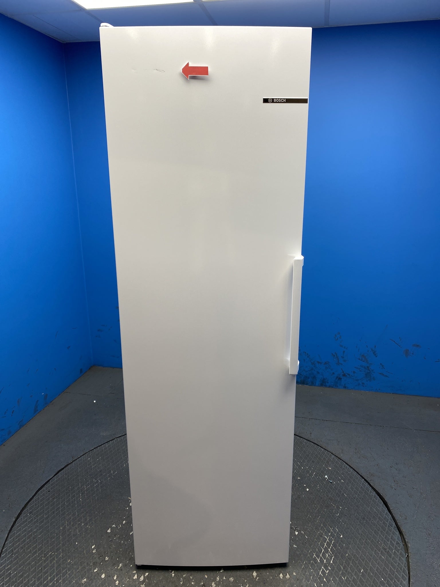 Bosch KSV36VWEPG Series 4 346L Tall Larder Fridge