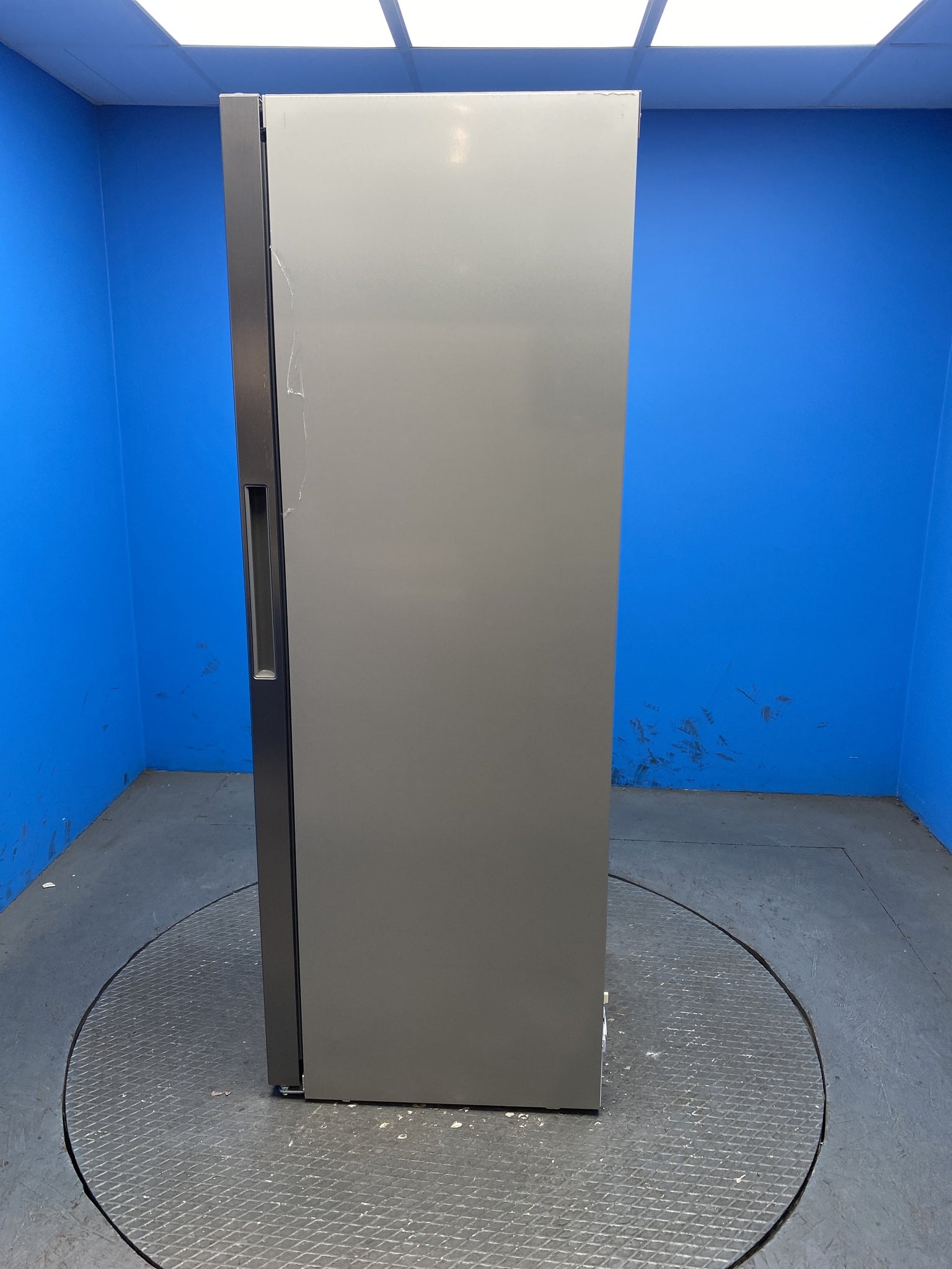 Miele KS4383DD 399 Litre Freestanding Larder Fridge