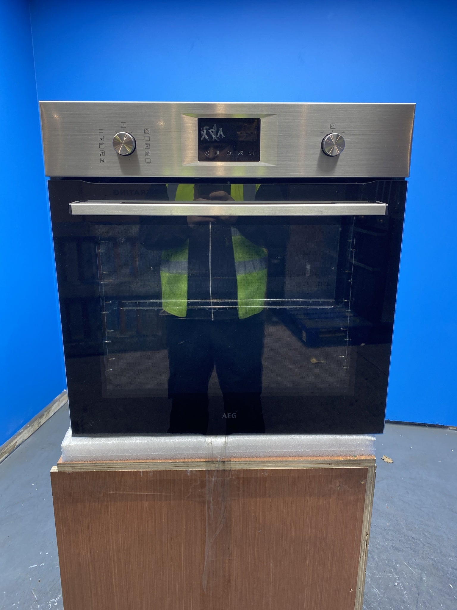 AEG 6000 SenseCook OS6AB50AM Built-In Single Oven