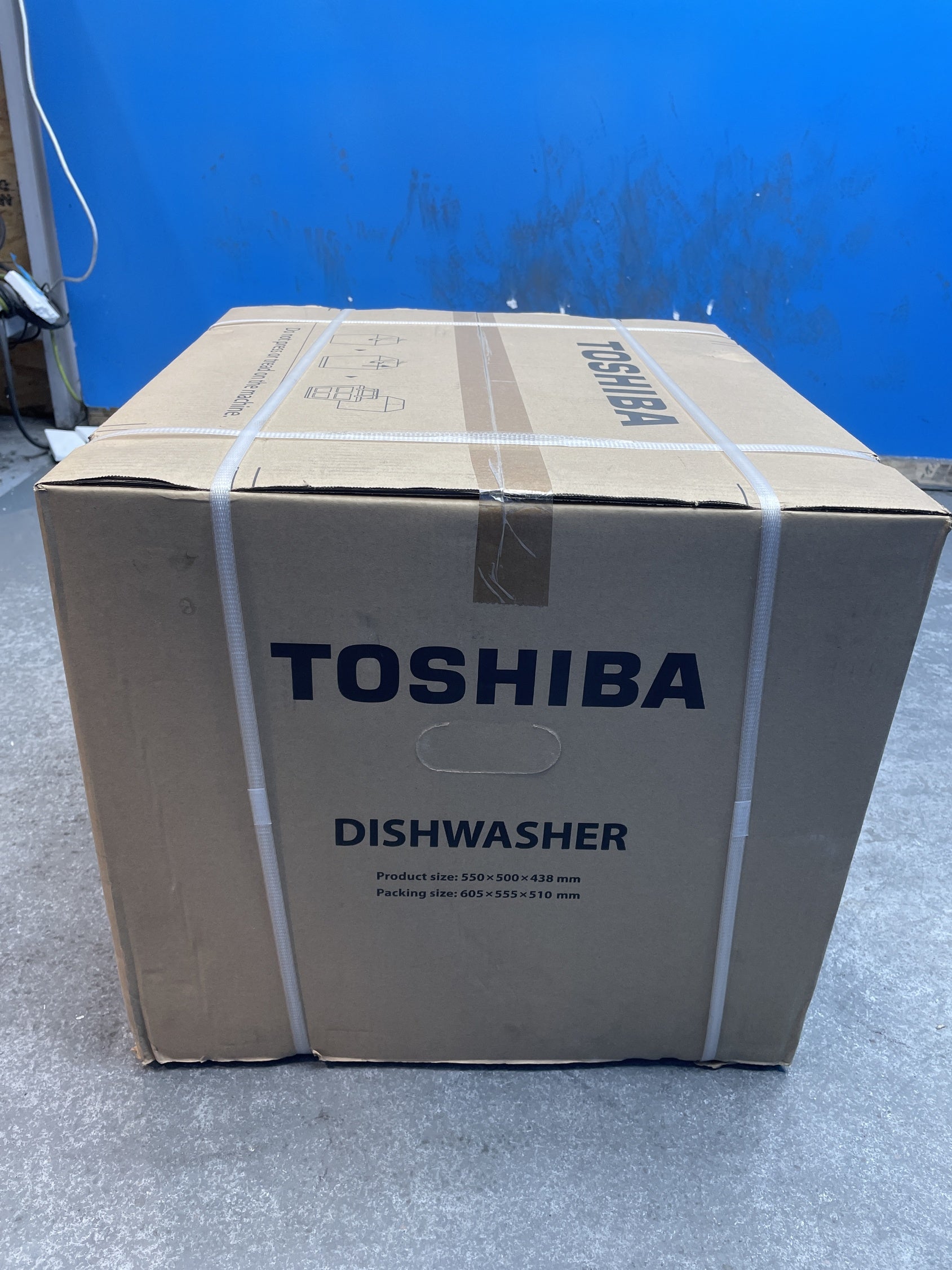 #GRC-158-905 - Toshiba DW-06T2W 6 Place Table Top Dishwasher