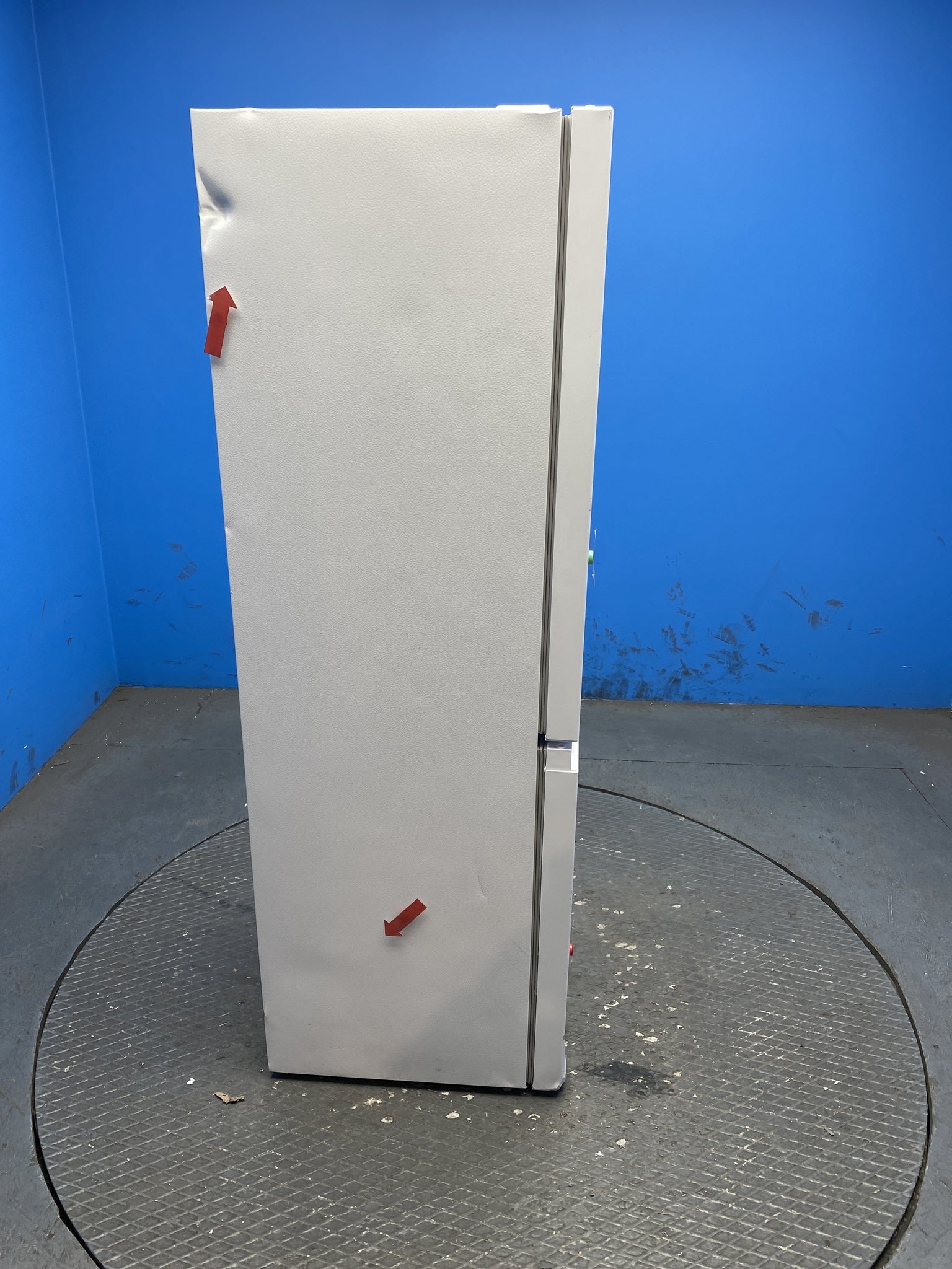 Comfee RCB169WH2(E) 174 Litre Combi Low Frost Fridge Freezer