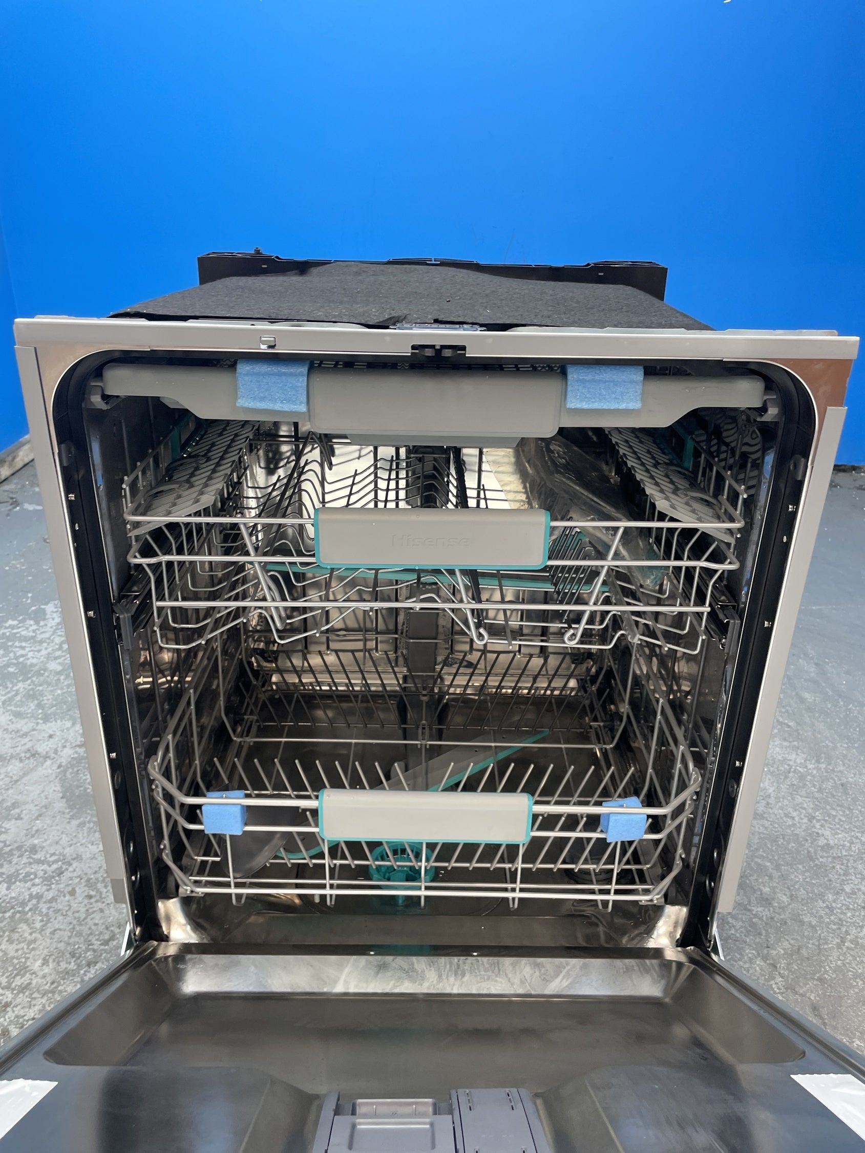#GRC-158-020 - Hisense HV673A60UK 16 Place Fully Integrated Dishwasher