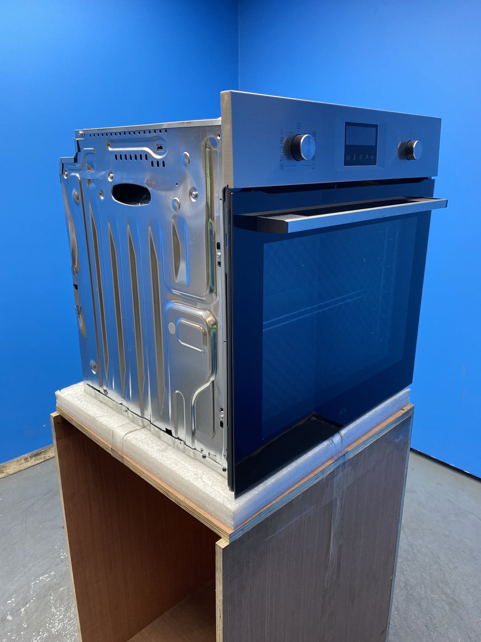 AEG 6000 SenseCook OS6AB50AM Built-In Single Oven