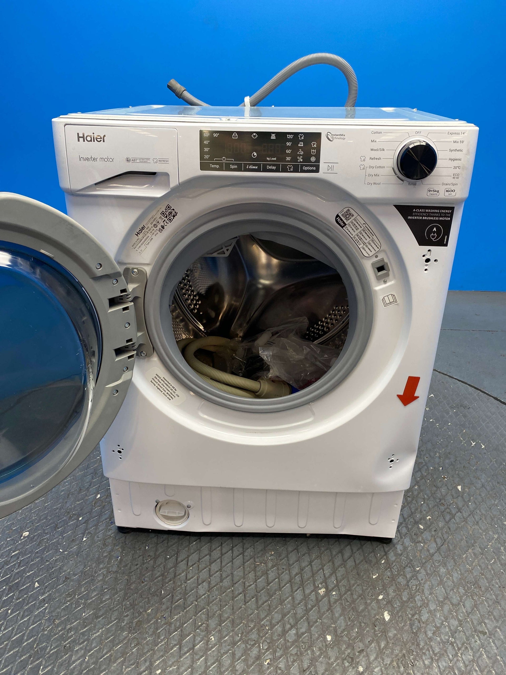 Haier HWDQ90B416FWB Built-in Series 4 9kg / 5kg 1600 Spin Washer Dryer