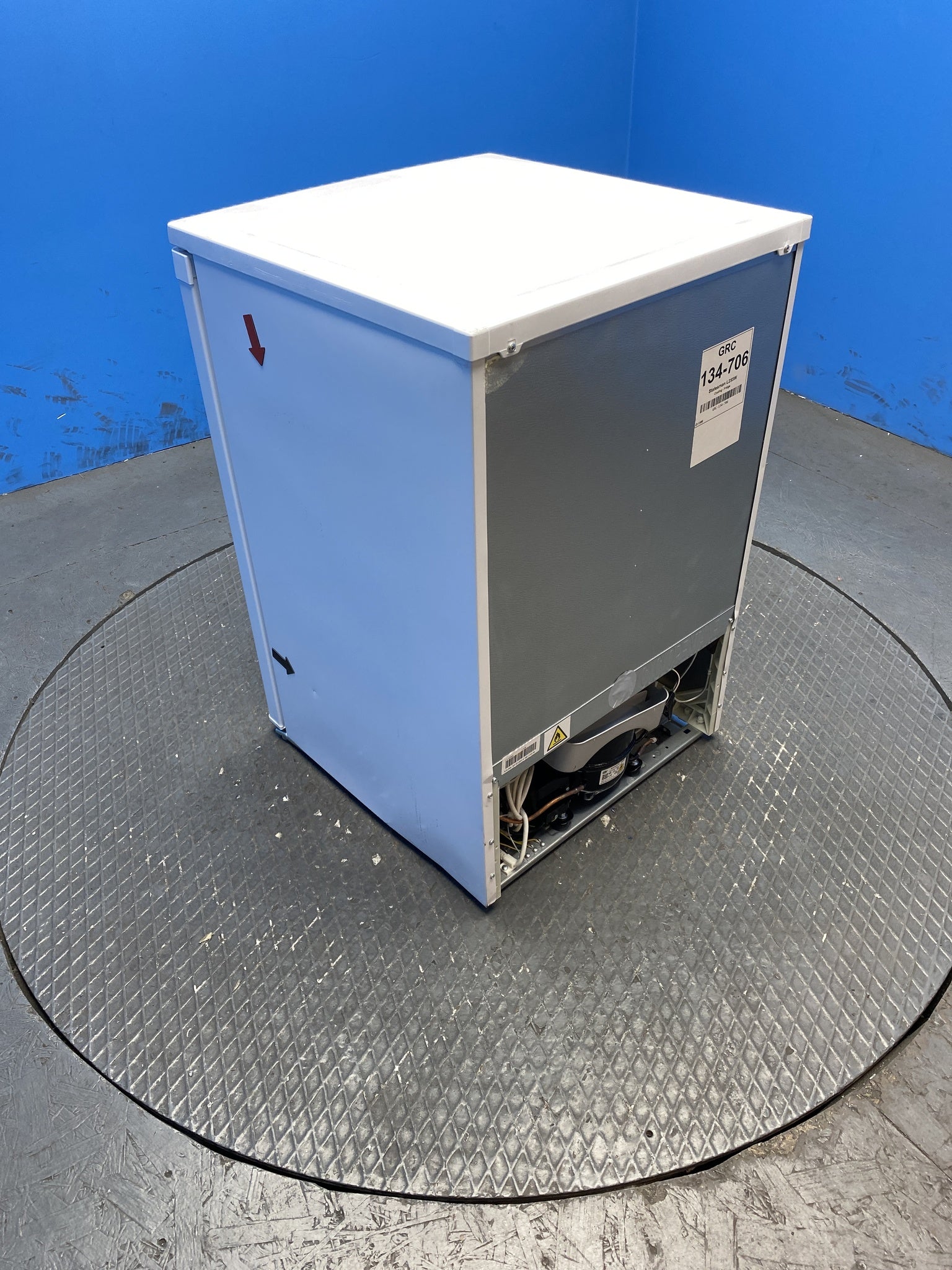 Statesman L255W 113 Litre 55cm Under Counter Fridge