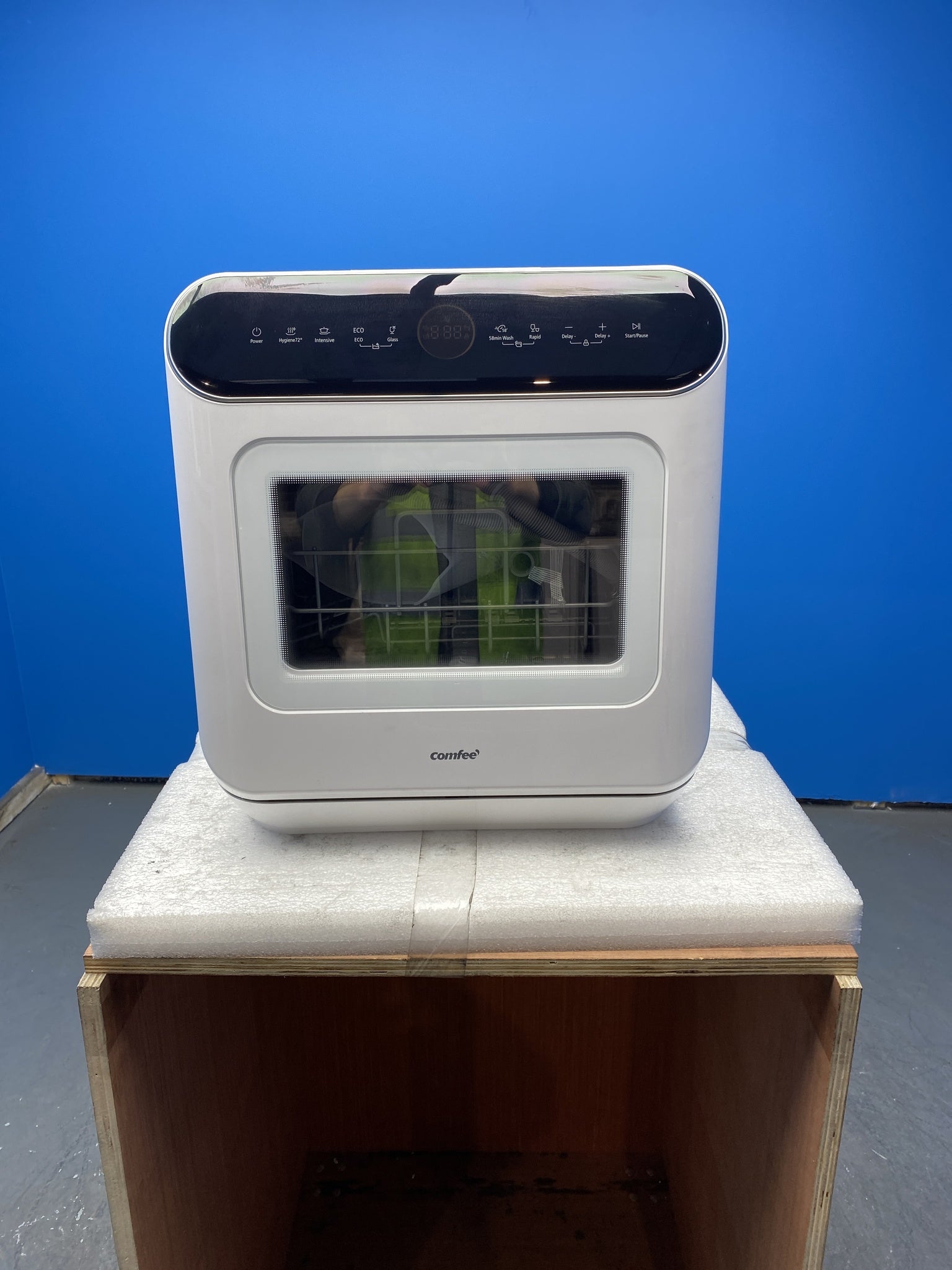 COMFEE' CDWMT305W Mini Plus Tabletop Dishwasher