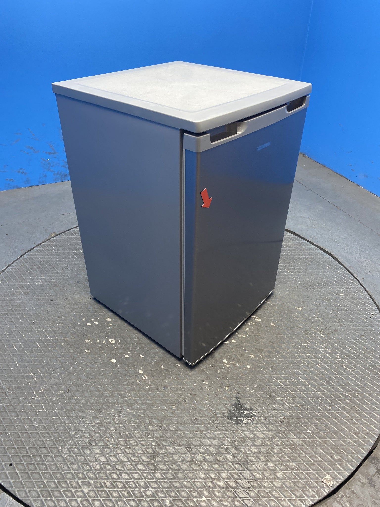 Statesman L255S 113 Litre 55cm Under Counter Fridge