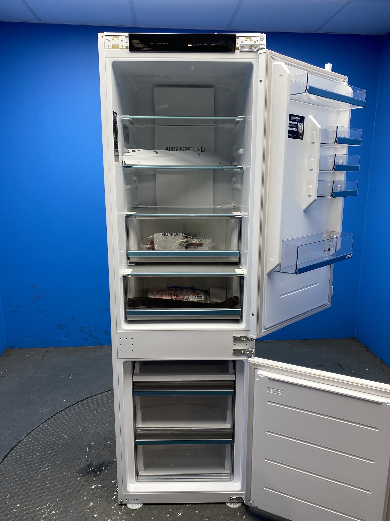 Haier HBQW5518DK-1 248L Smart Integrated 70/30 Fridge Freezer