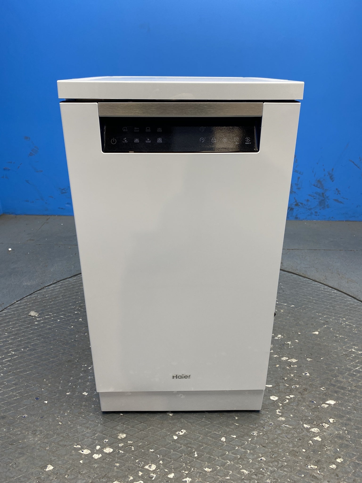 Haier XF1C3TB1FW I-Pro Shine Series 5 Slimline 10 Place Dishwasher