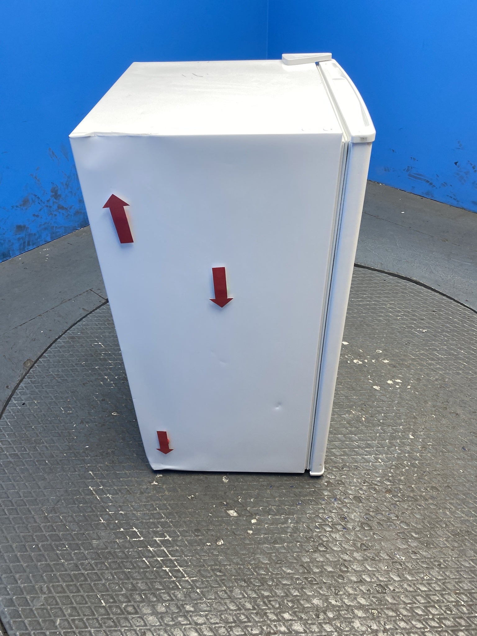 Statesman UC47LFW 93 Litres Under Counter Fridge