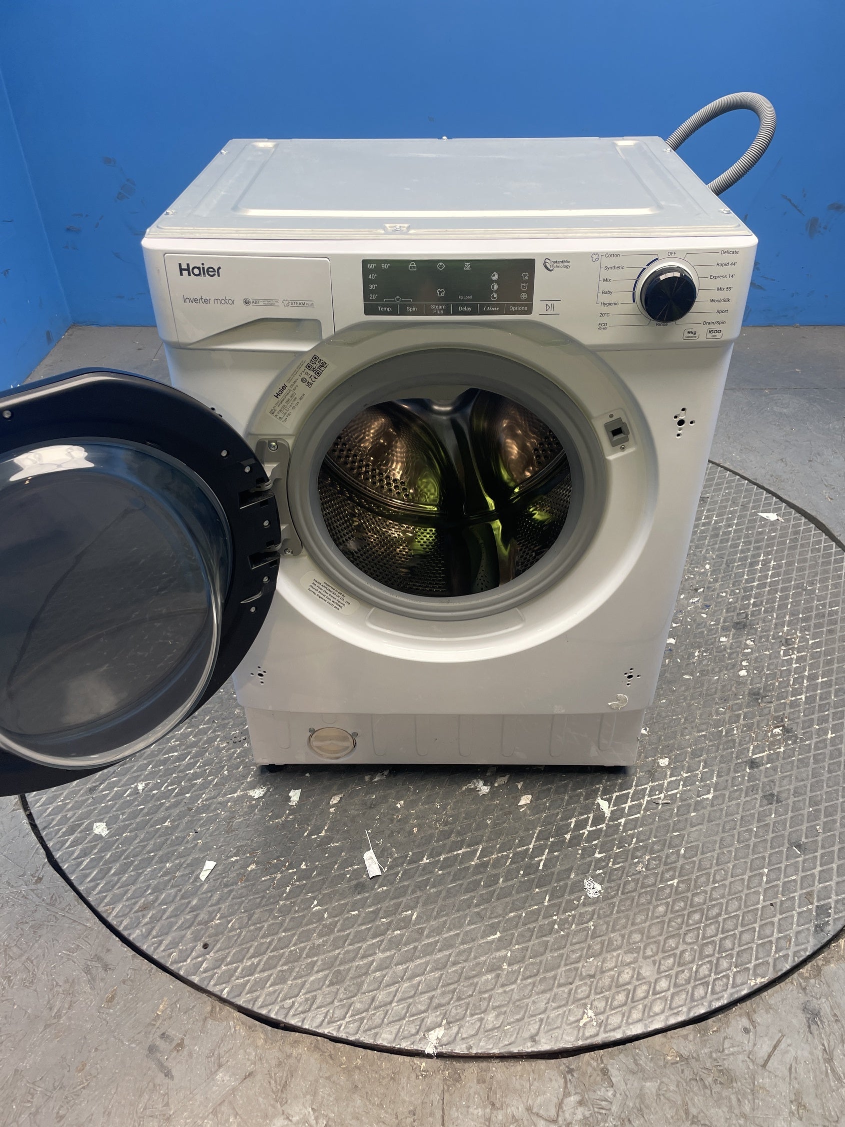 Haier HWQ90B416FWB Series 4 Integrated 9kg 1600 Spin Washing Machine