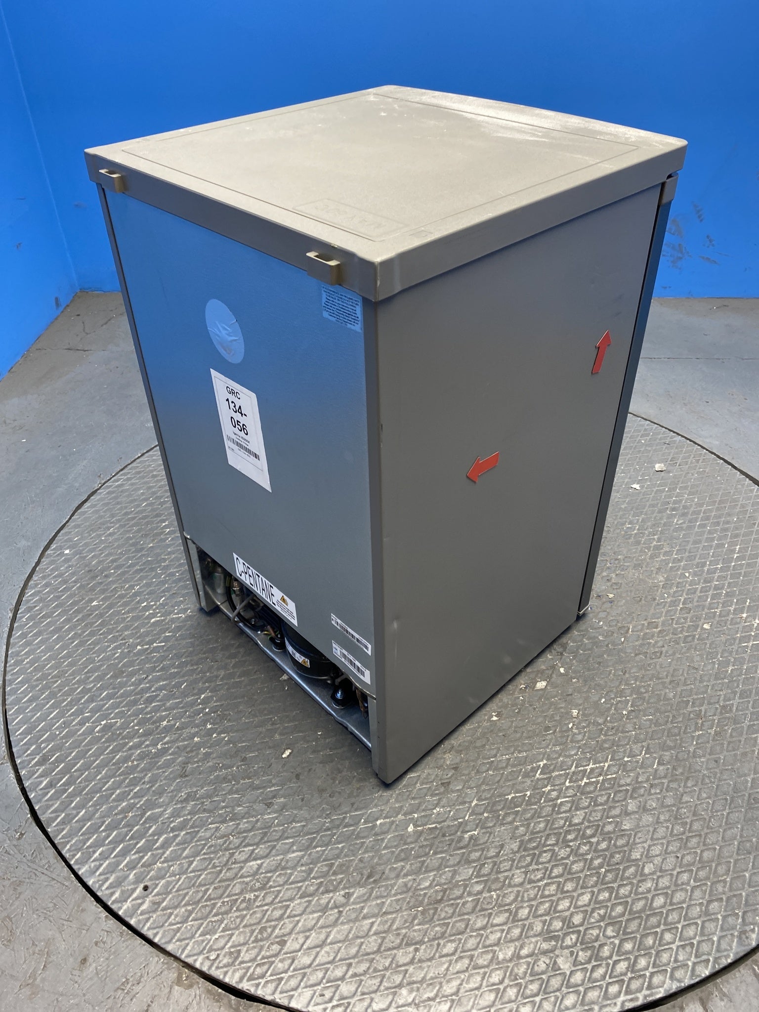 Igenix IG255X 136 Litre Undercounter Fridge