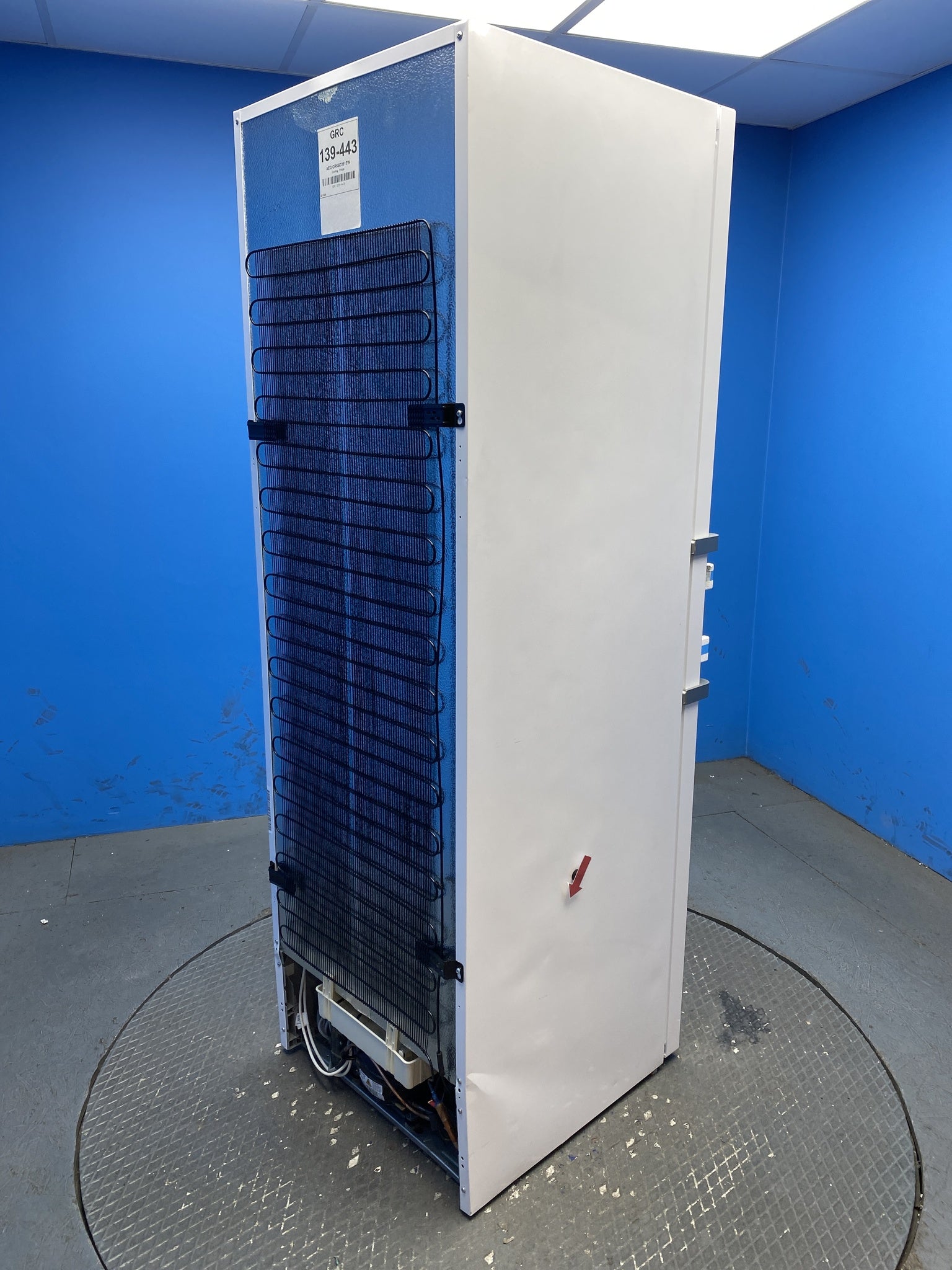 AEG 6000 ORK6D391EW DynamicAir 395L Freestanding Larder Fridge