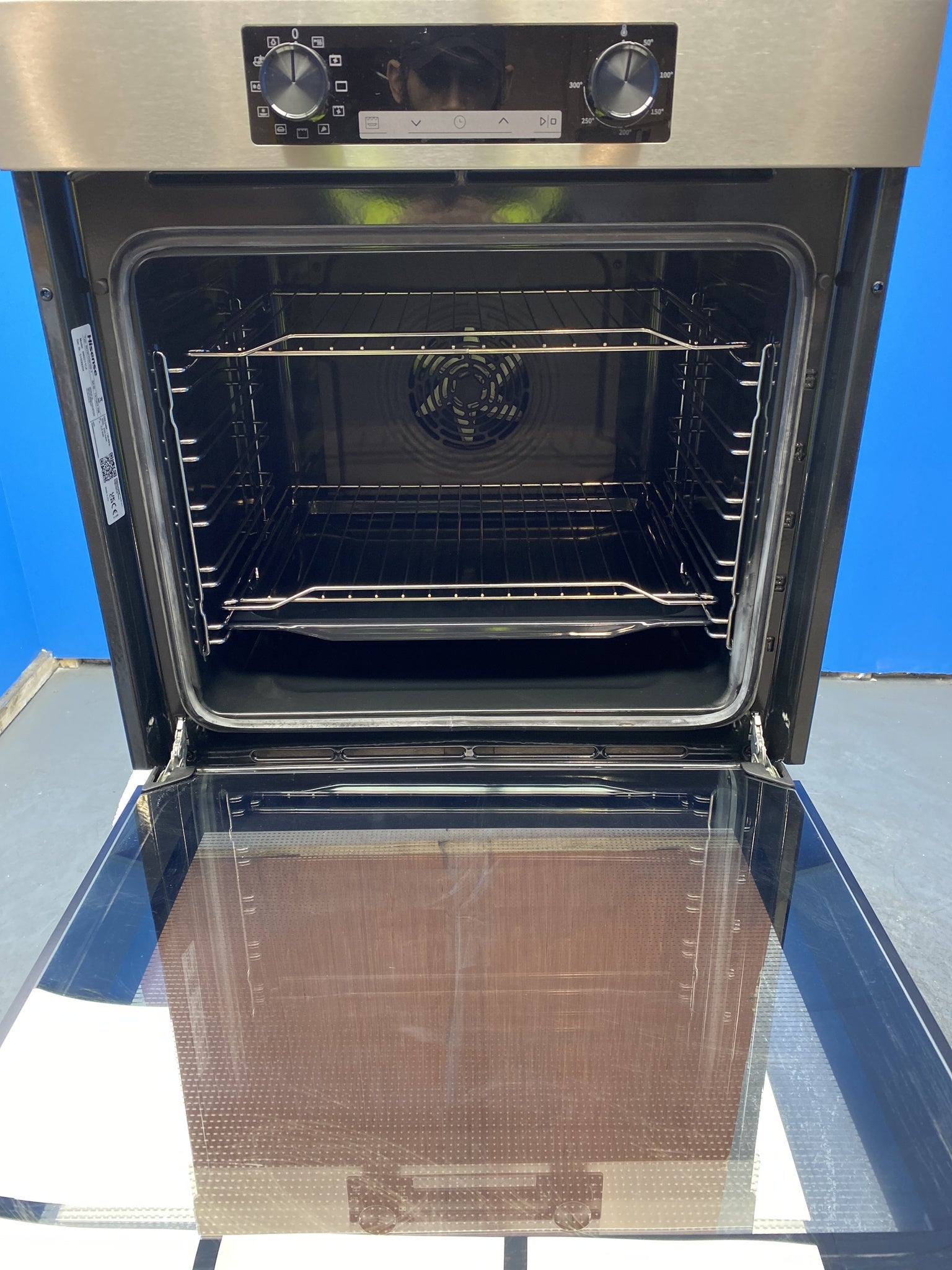 Hisense BI62211CX Built-in 77 Litre Single Oven