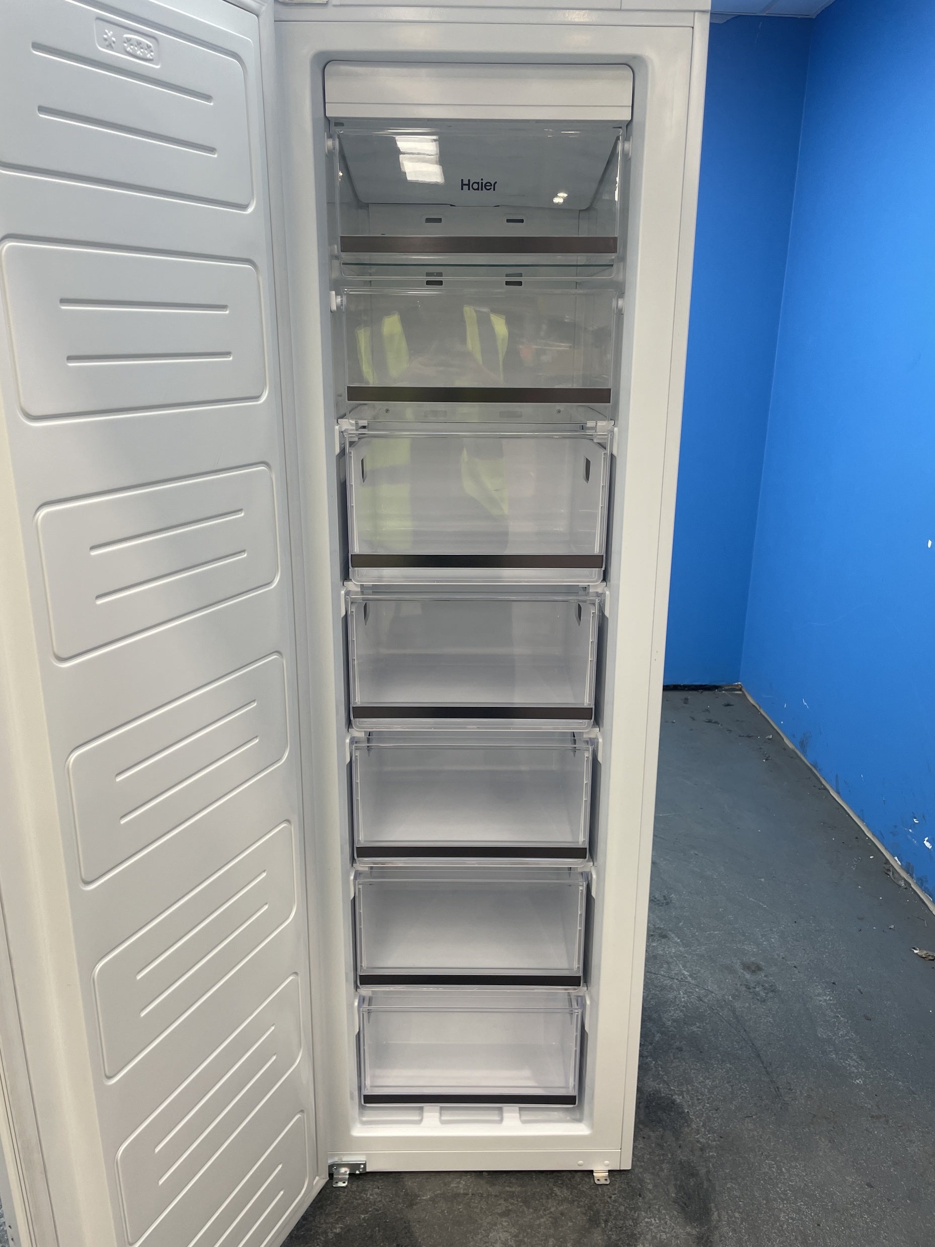 #GRC-157-870 - Haier HFE 172 NF UK Integrated Upright 200 Litre Freezer