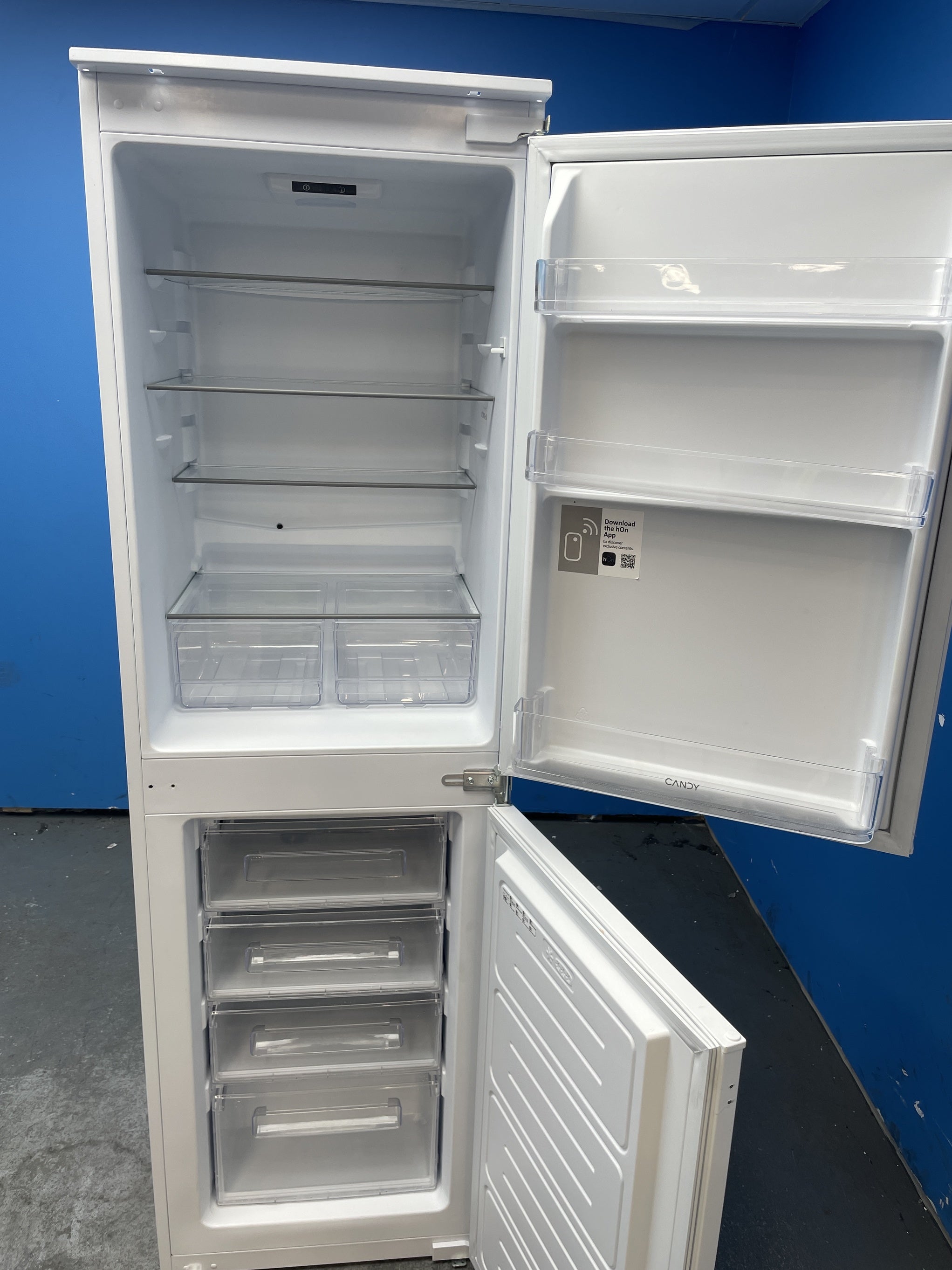 #GRC-158-489 - Candy CB50S518EK Integrated 233 Litre Combi Fridge Freezer