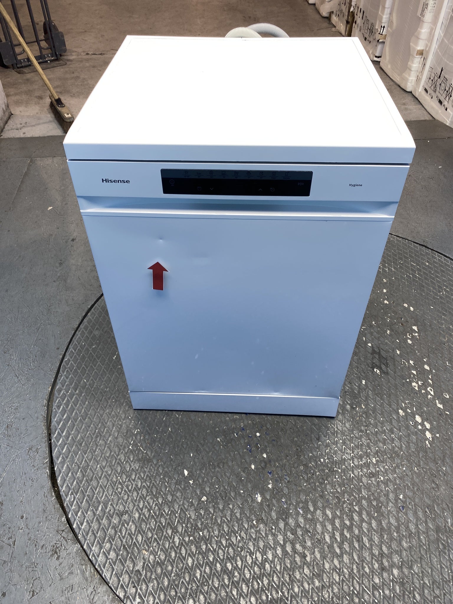 Hisense HS673C60WUK 16 Place Setting Dishwasher