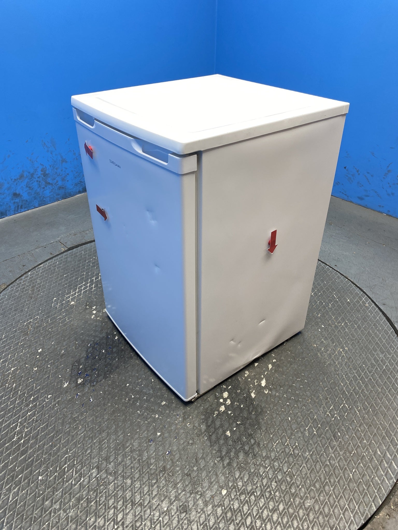 Statesman R155W 55cm Under Counter Fridge