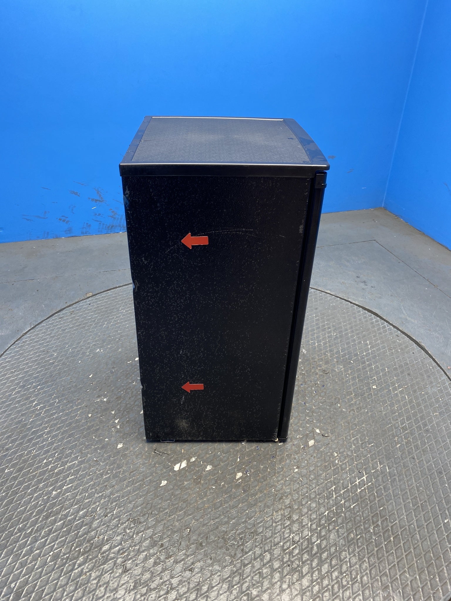 Igenix IGUL048B 92 Litre Under Counter Larder Fridge
