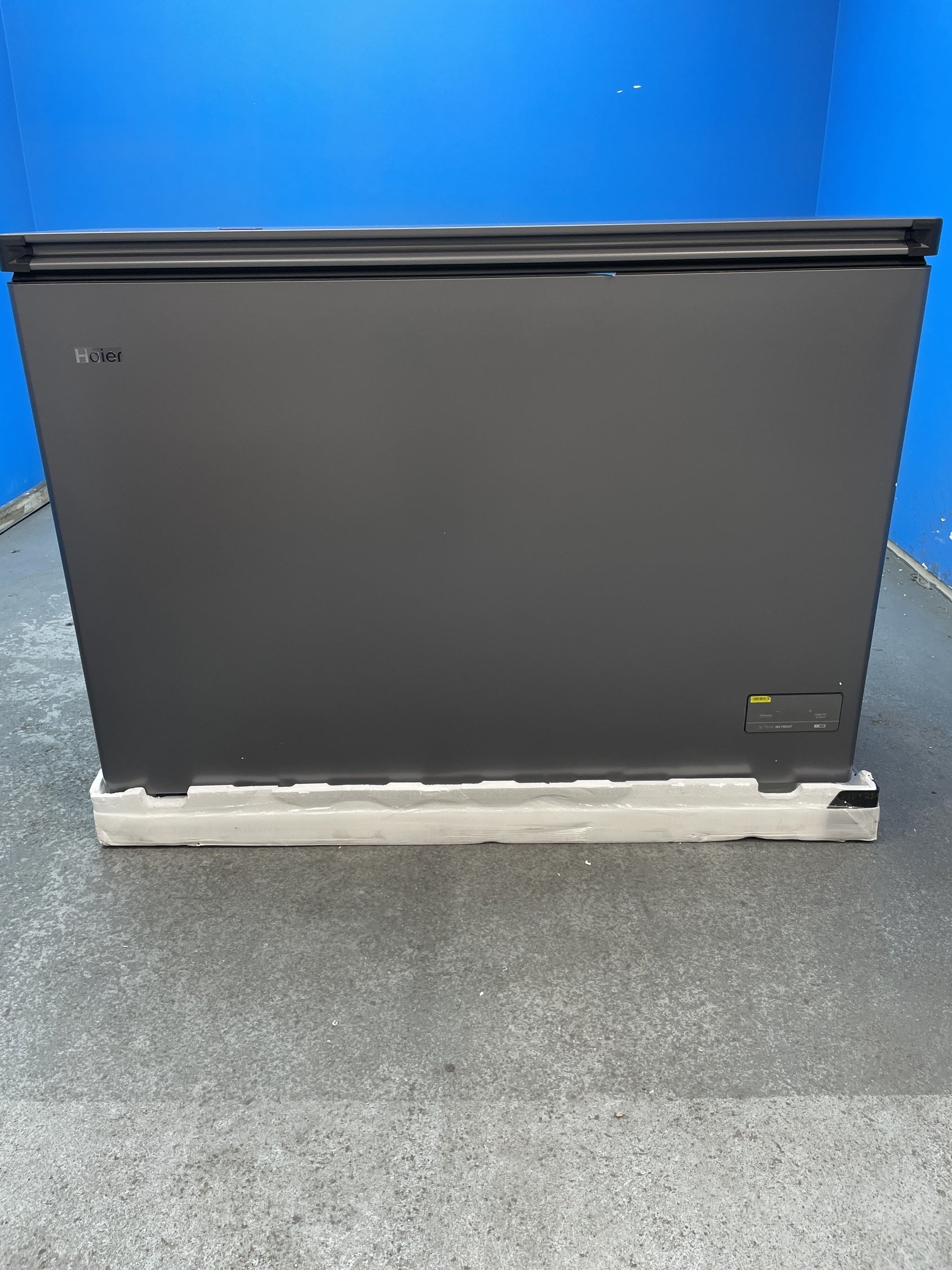 #GRC-156-906 - Haier HCE300NFEK Series 7 Total No Frost Chest Freezer