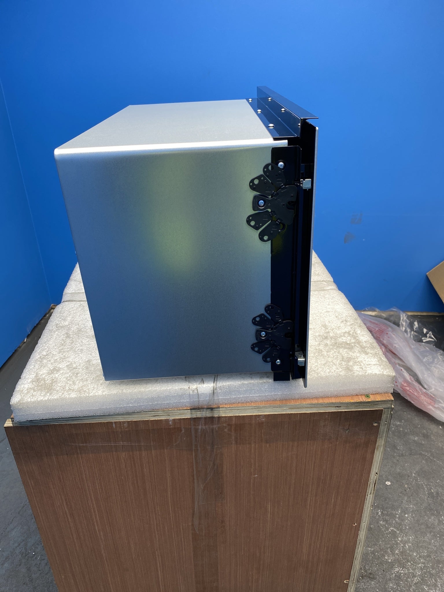 Neff N50 HLAWD23N0B Built-in 800W 20L Microwave Oven