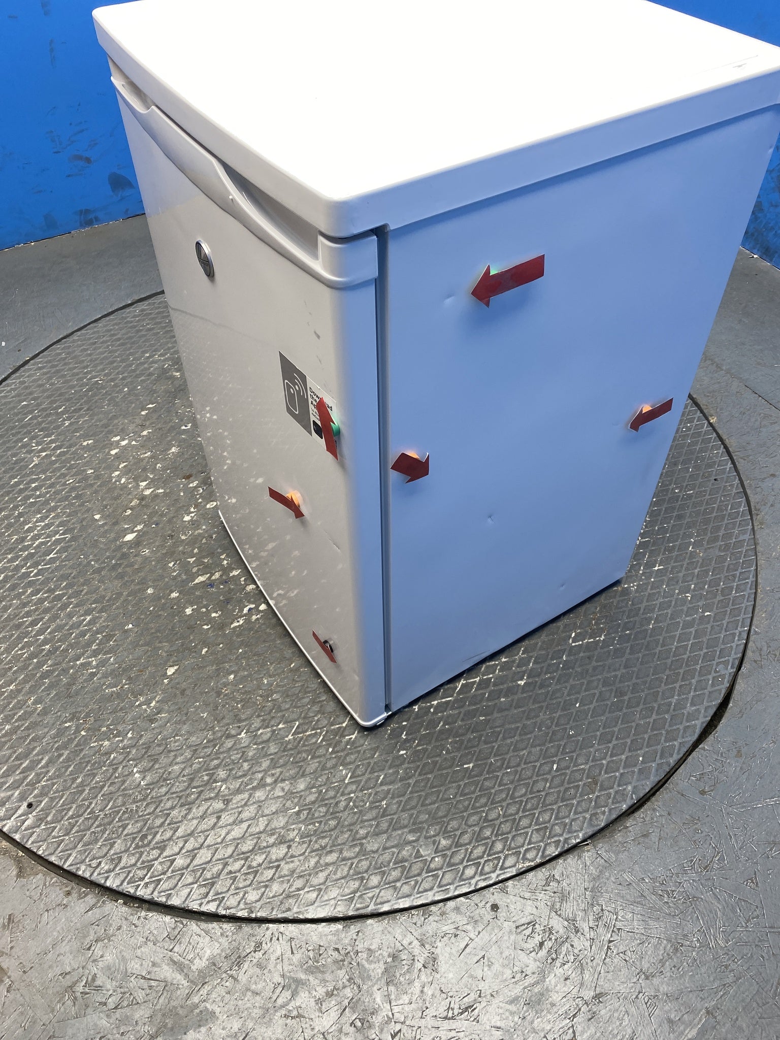 Hoover Comfort HOOHS58EWK 55cm Undercounter Fridge with Icebox