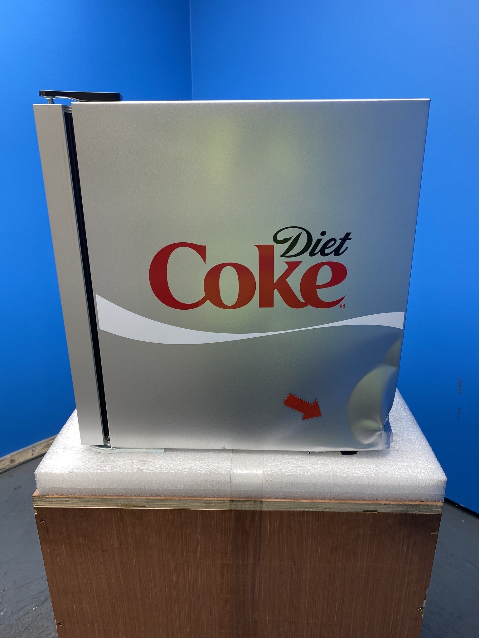 Husky HU0209 Diet Coke Drinks Cooler