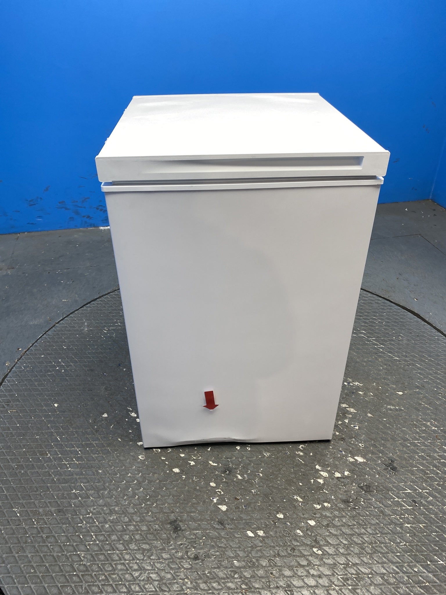 Comfee 143 L Chest Freezer / Fridge – White