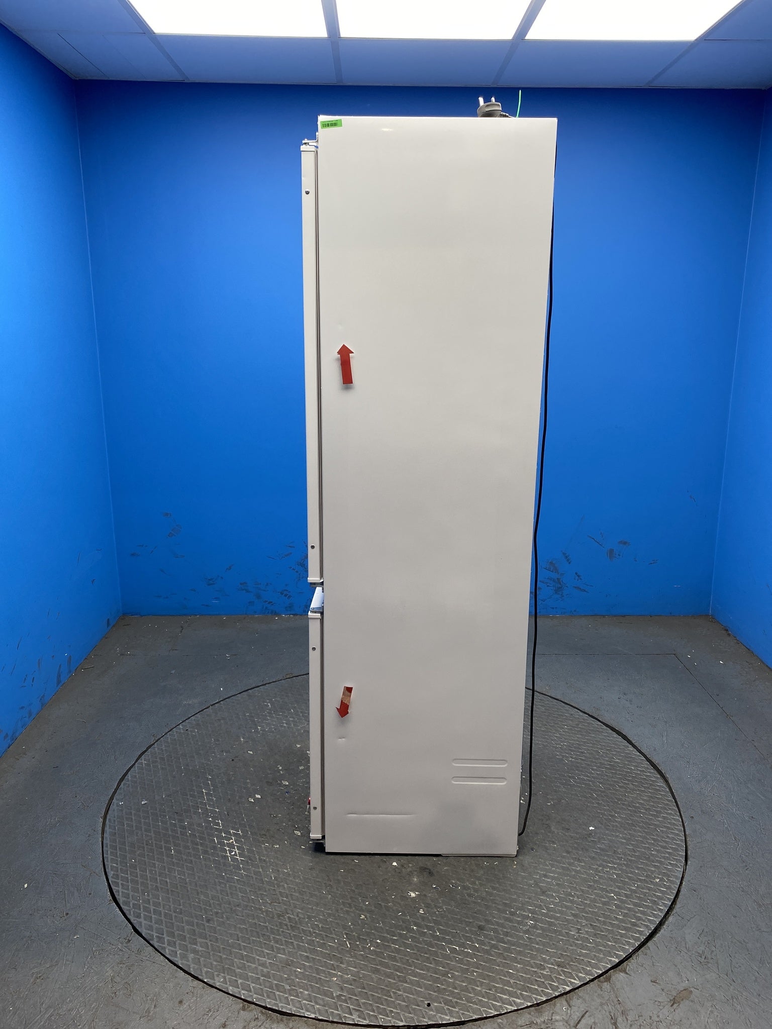 Haier HBQW5518DK-1 248L Smart Integrated 70/30 Fridge Freezer